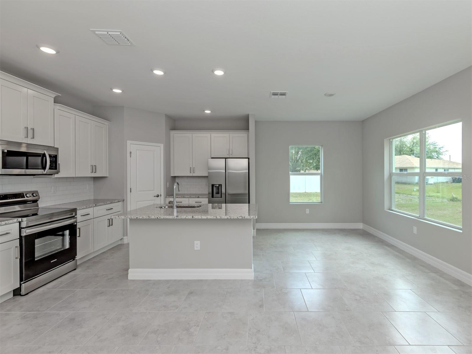 Single Family Residence at 1047 COMFORT LN, NORTH PORT, photo 29 of 70