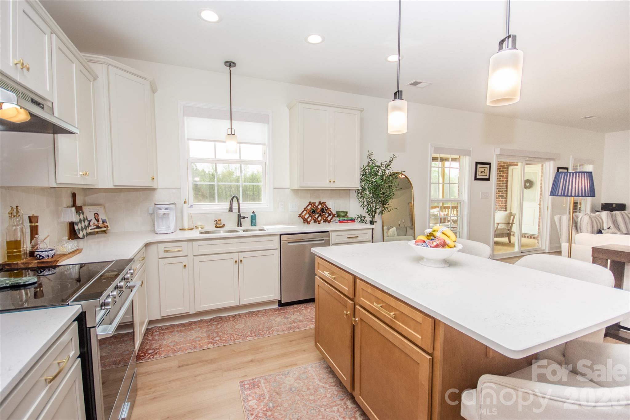 Single Family Residence at 540 New Salem Road, Statesville, photo 9 of 36