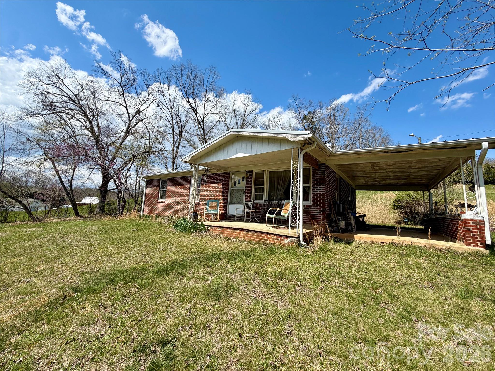 637 Fletcher Martin Road