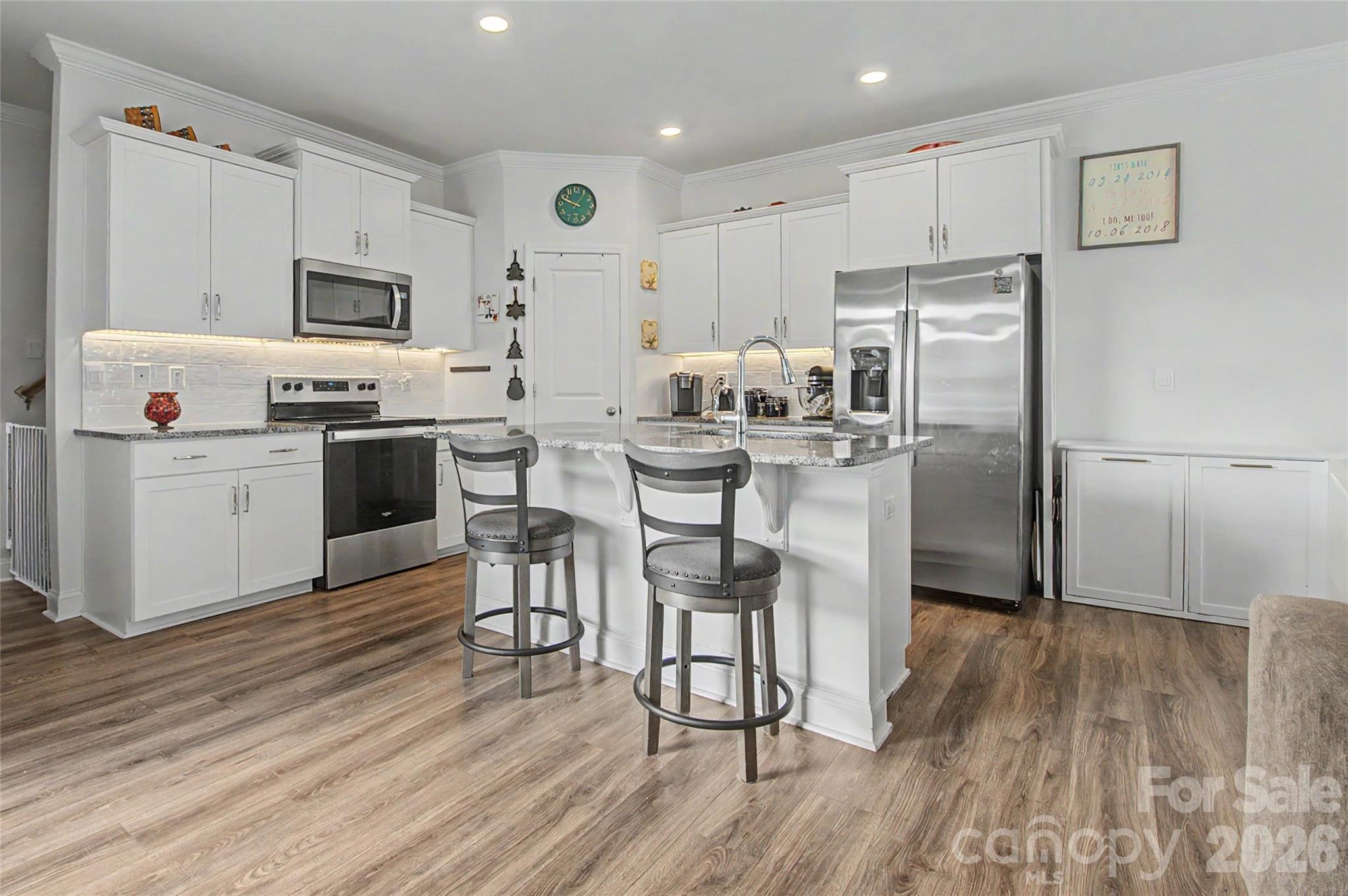 Townhouse at 33 Cedar Hill Road, Hendersonville, photo 11 of 44