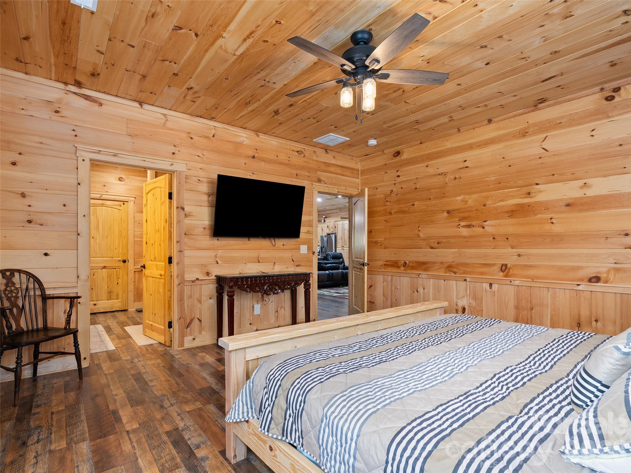 Single Family Residence at 44 Rapid Waters Way, Waynesville, photo 18 of 29