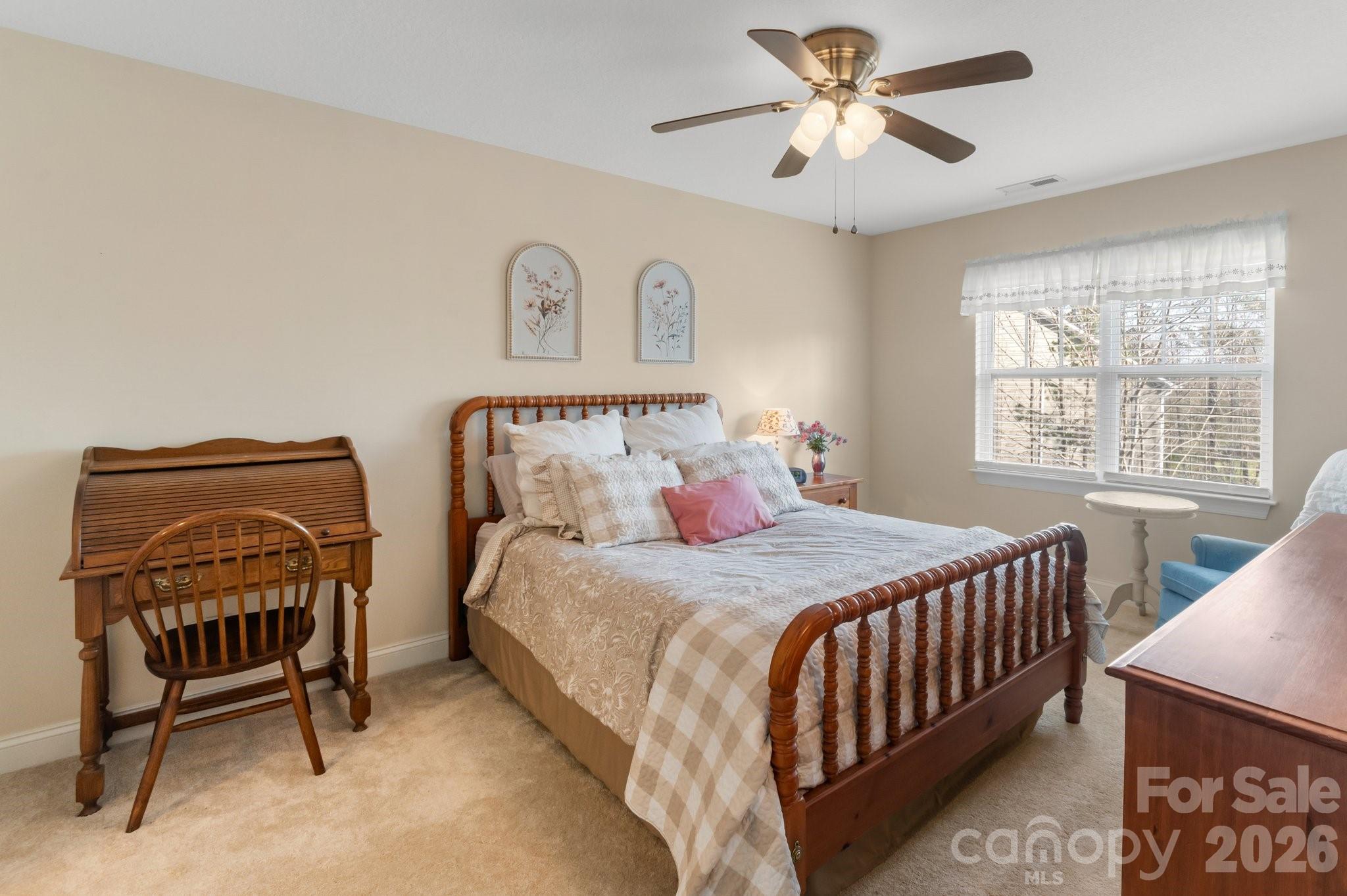 Spacious primary suite - 94 Foxden Drive, Fletcher