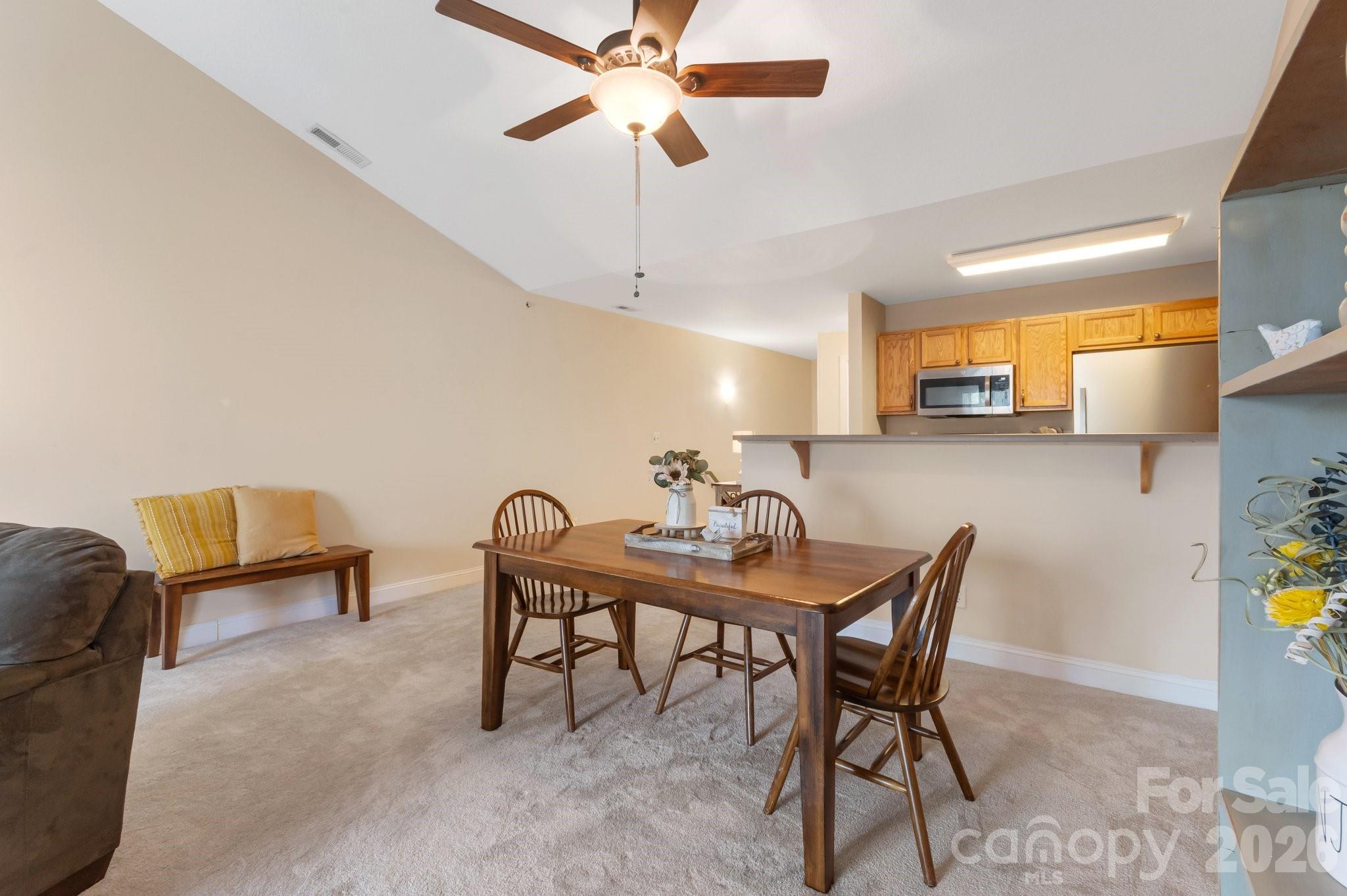 Lots of space and ready for you to move right in! - 94 Foxden Drive, Fletcher