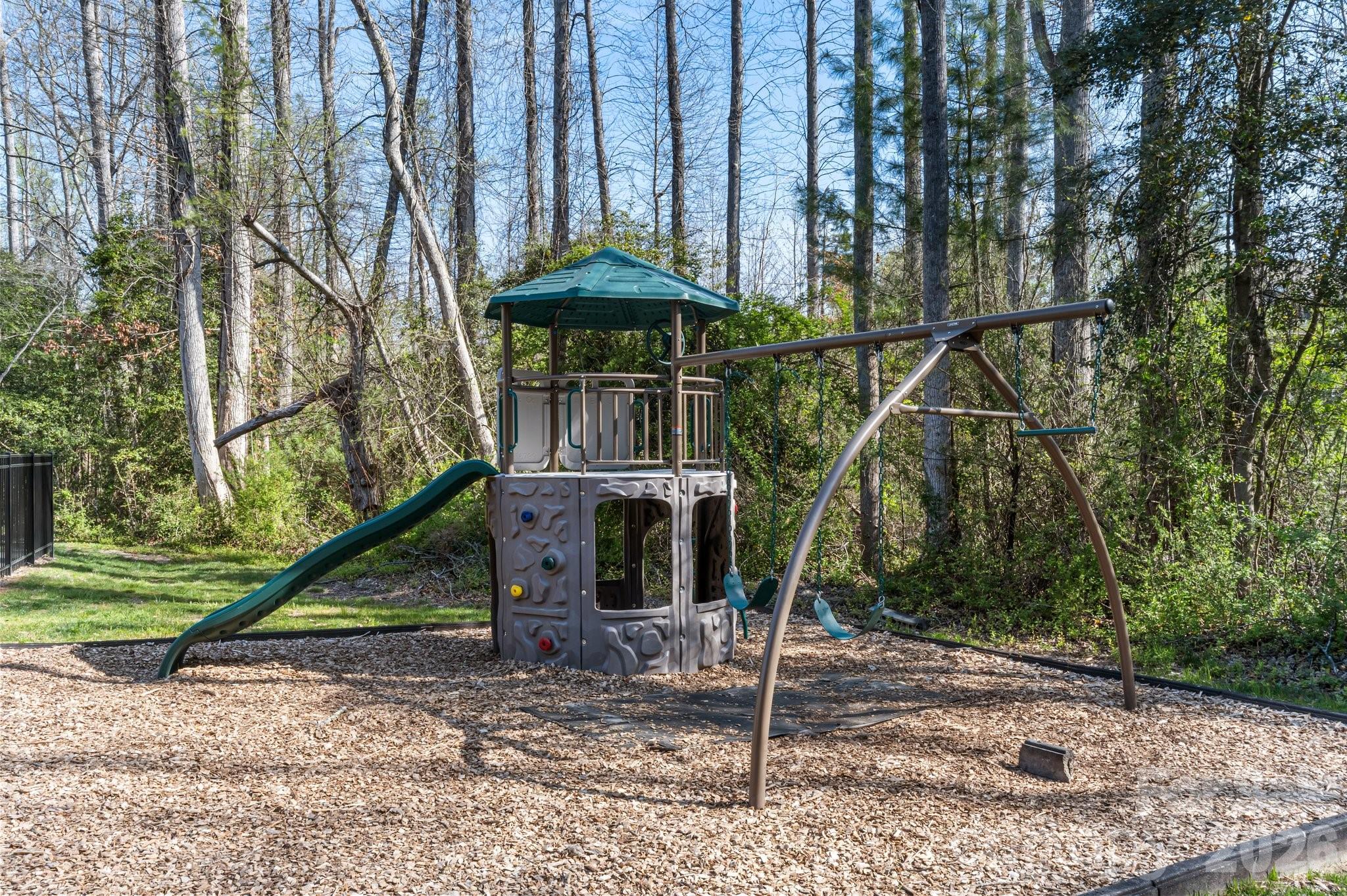 Community playground - 94 Foxden Drive, Fletcher
