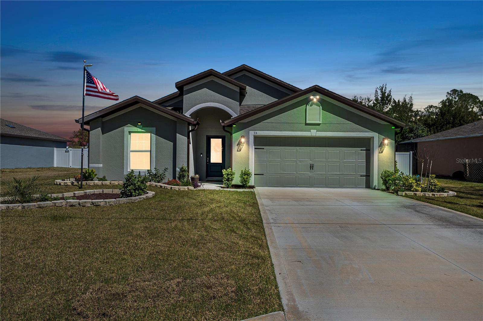 Single Family Residence at 35 ROLLINS LN, PALM COAST, photo 2 of 63