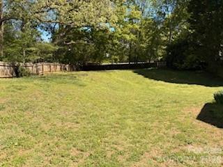 Single Family Residence at 113 Old Willow Road, Mooresville, photo 26 of 28