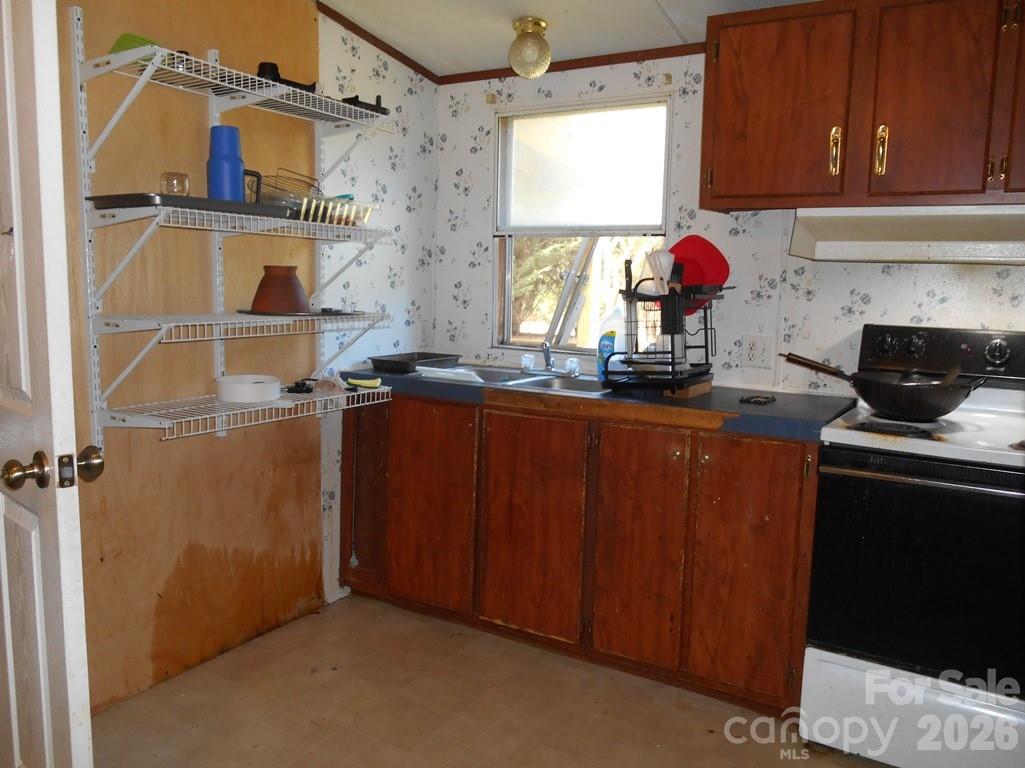 Single Family Residence at 2184 Stove Drive, Newton, photo 12 of 30