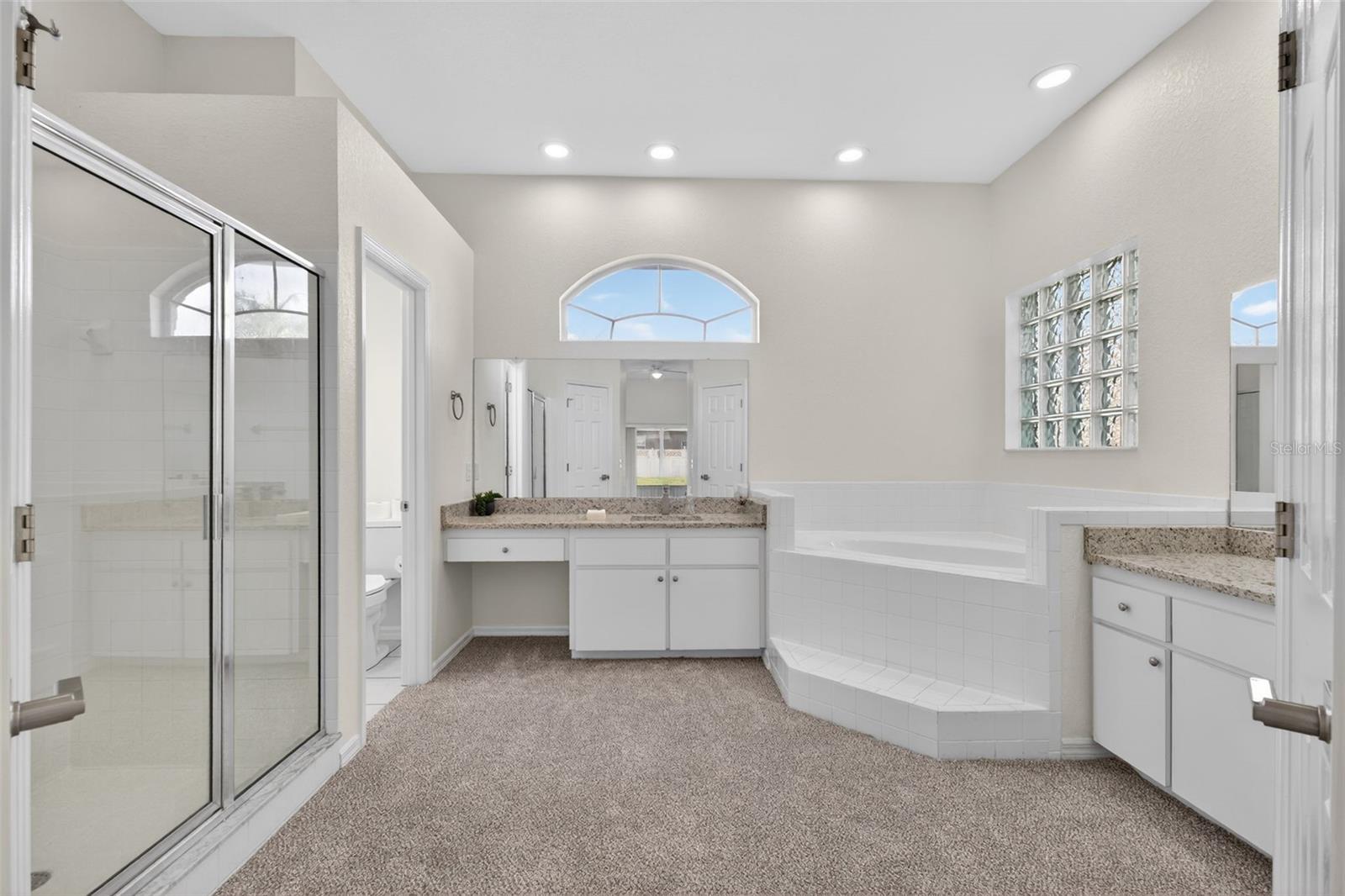 Primary en-suite - 131 RUBY LAKE DR, WINTER HAVEN