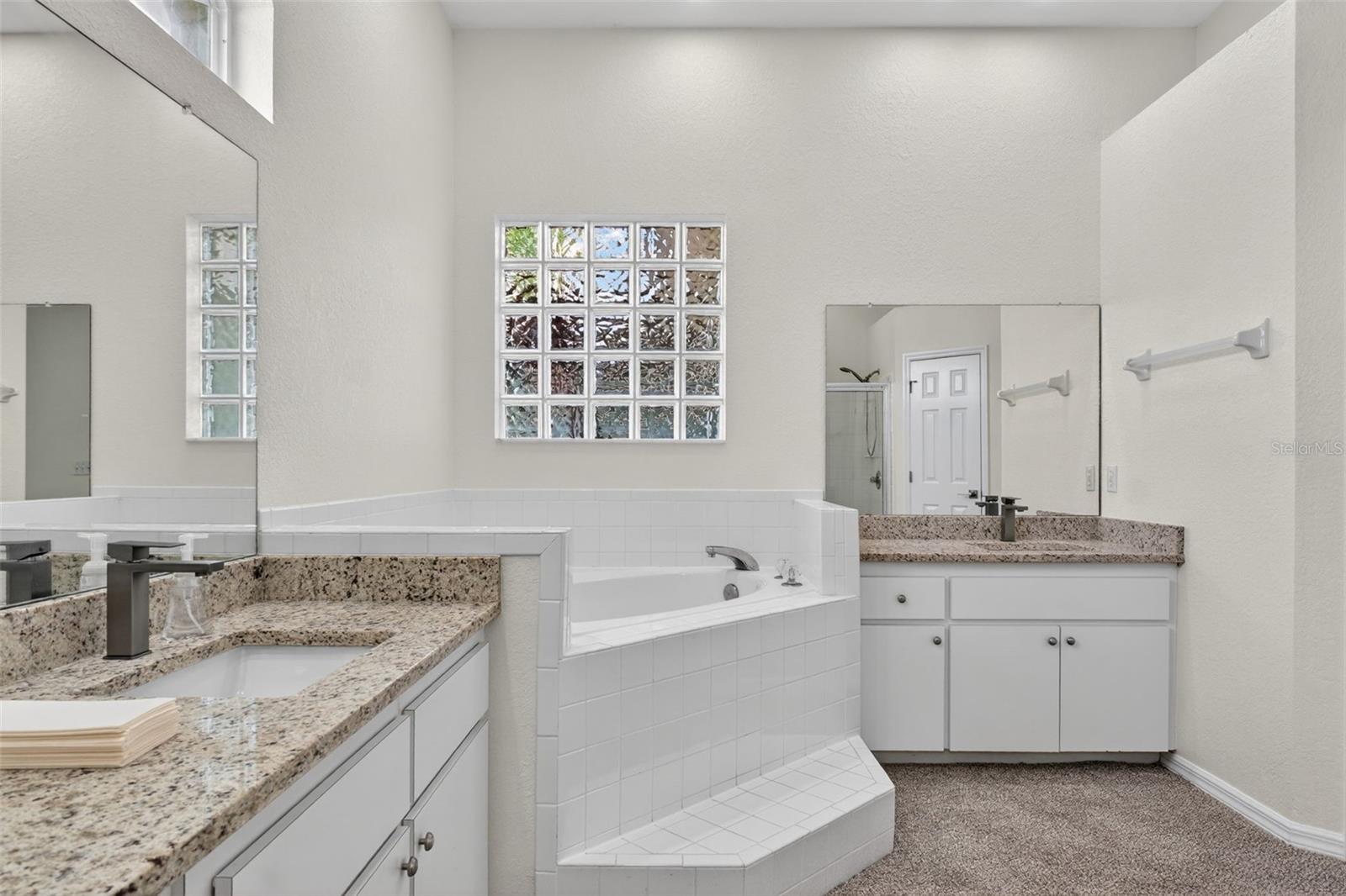 Single Family Residence at 131 RUBY LAKE DR, WINTER HAVEN, photo 27 of 71