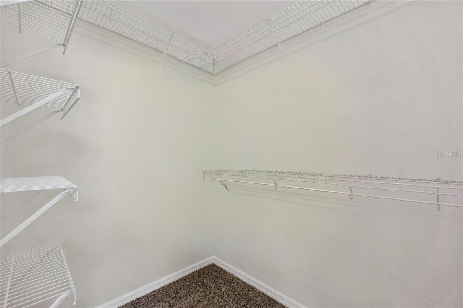 Walk-in closet 5.5 x 6 - 131 RUBY LAKE DR, WINTER HAVEN