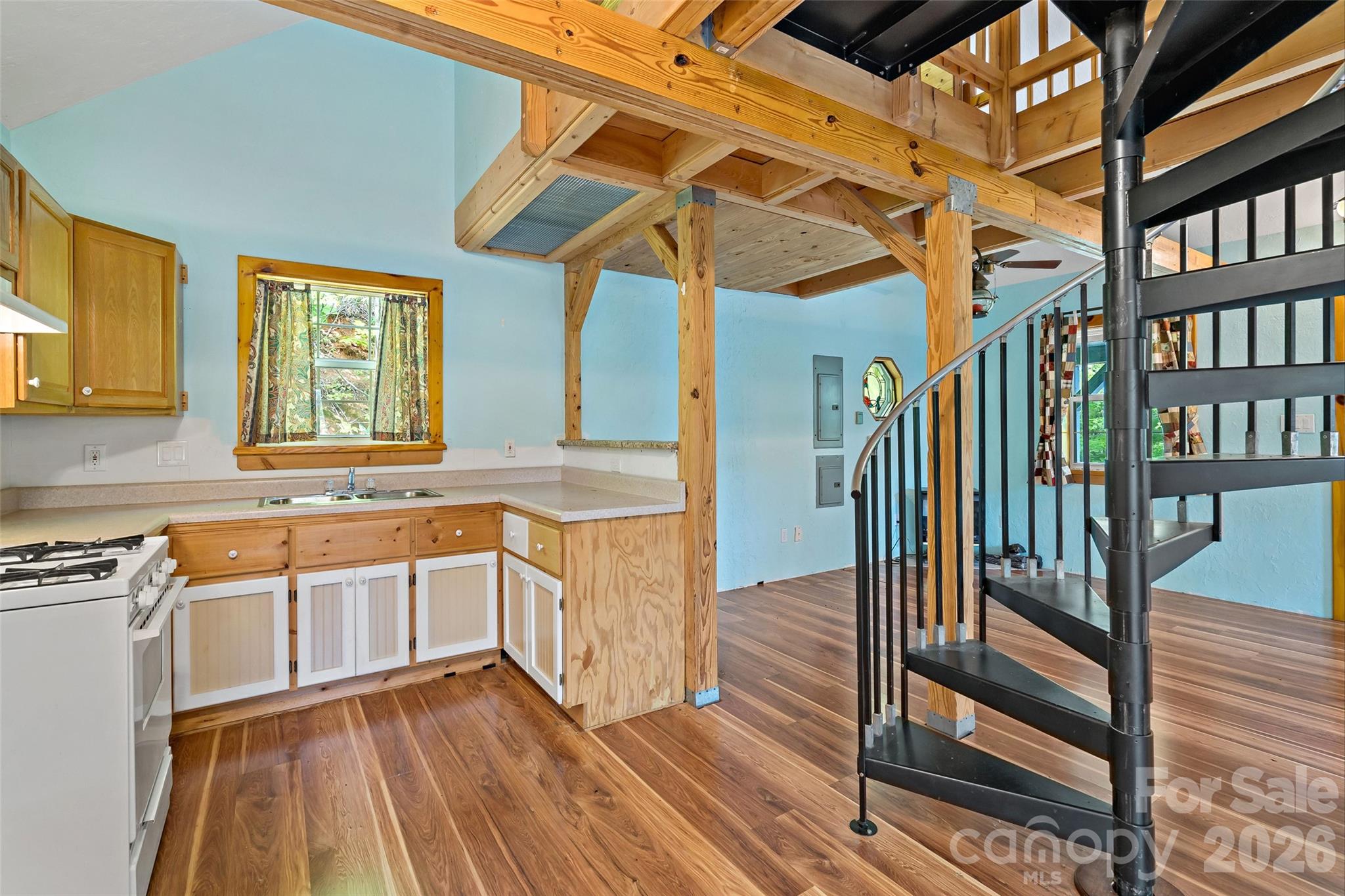Single Family Residence at 42 Parkway Drive, Marion, photo 18 of 30