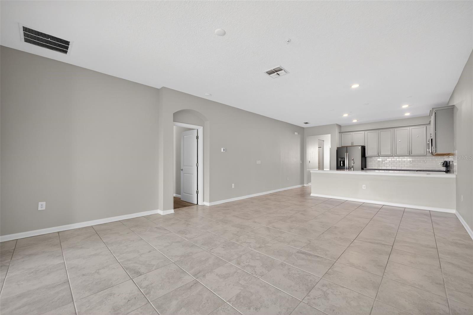 Condominium at 1181 DROP LN #0, DAVENPORT, photo 6 of 39