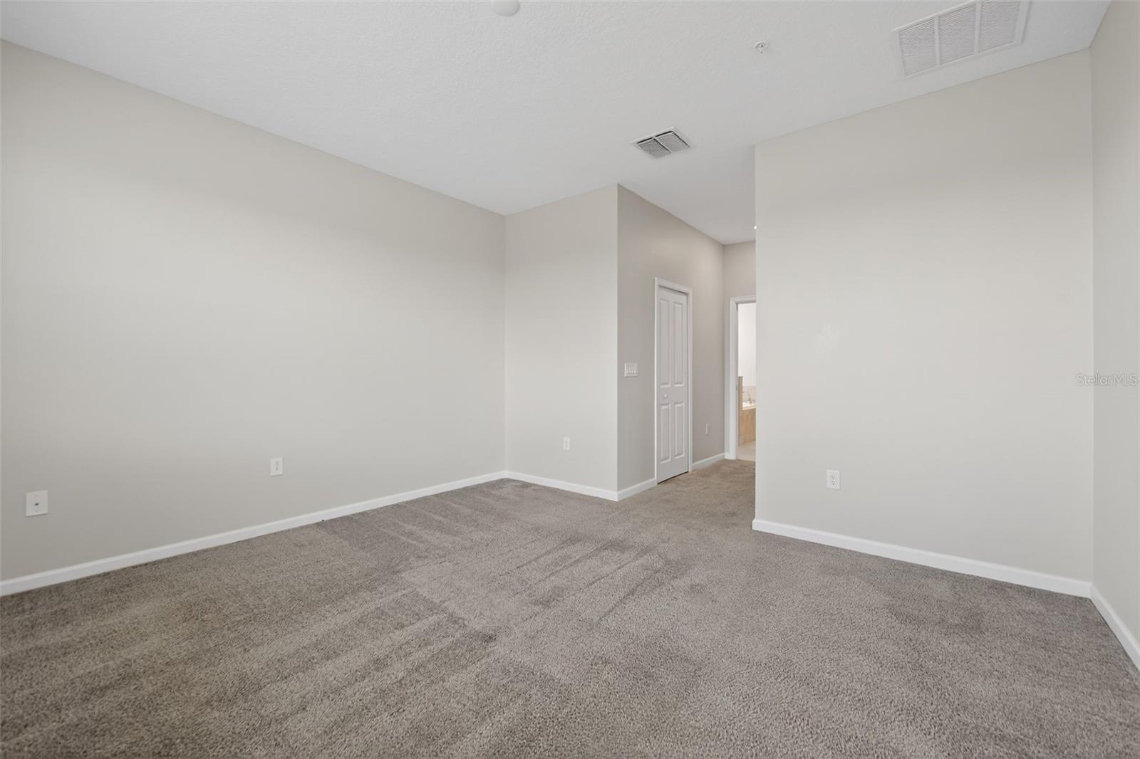 Condominium at 1181 DROP LN #0, DAVENPORT, photo 18 of 39