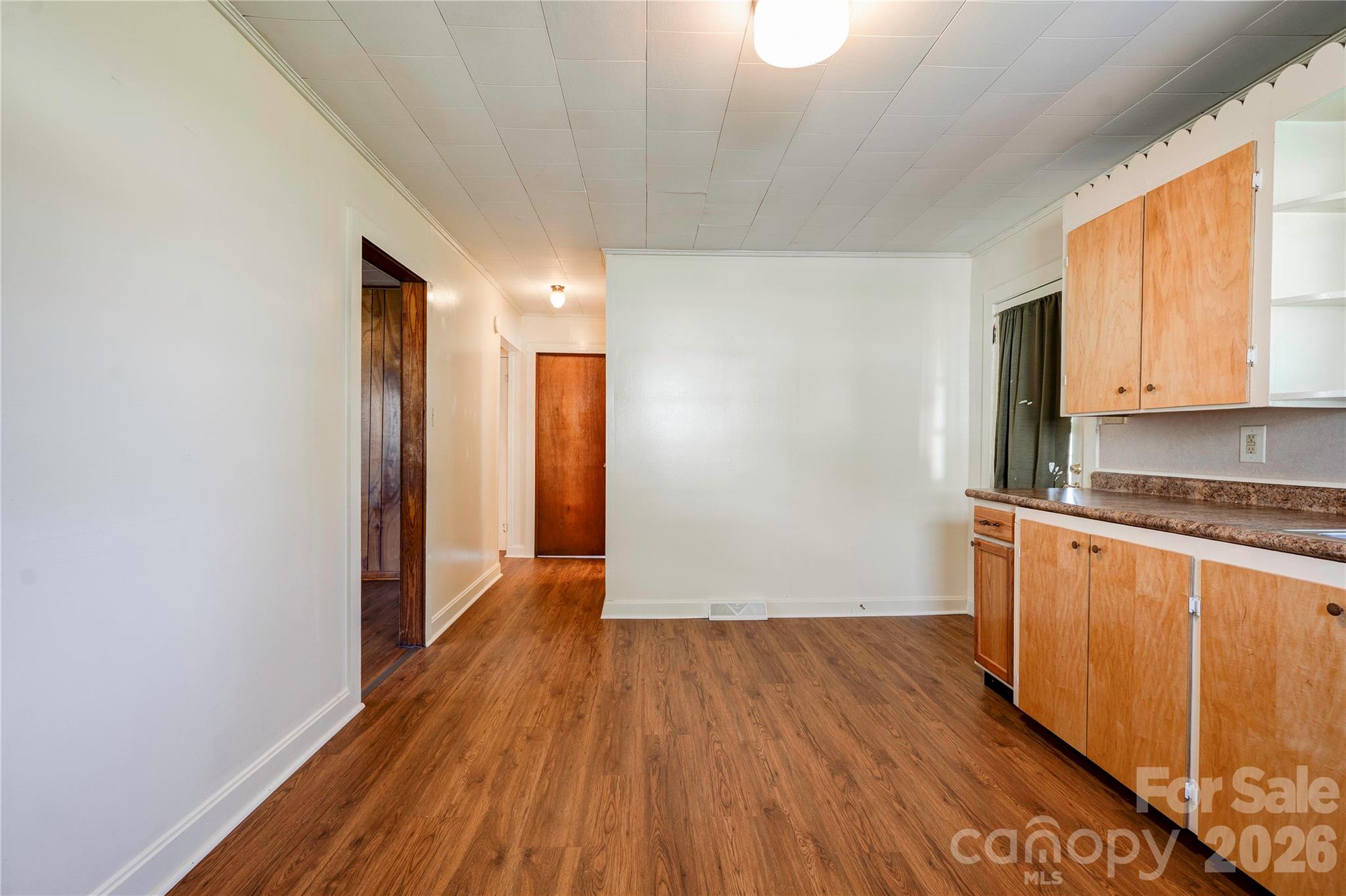 Single Family Residence at 110 Owens Street, Kings Mountain, photo 7 of 16