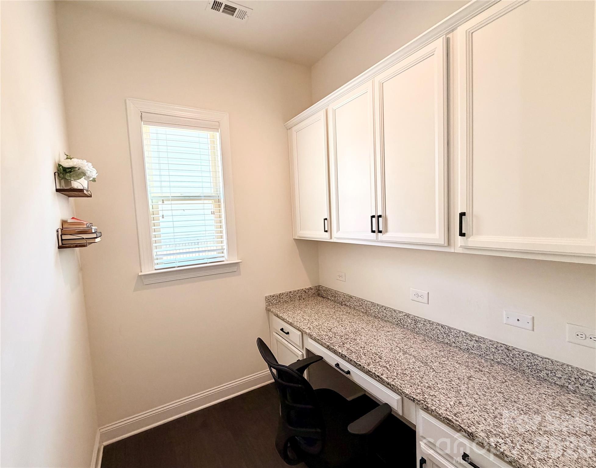 Small Works Space - 725 Kathy Dianne Drive, Indian Land