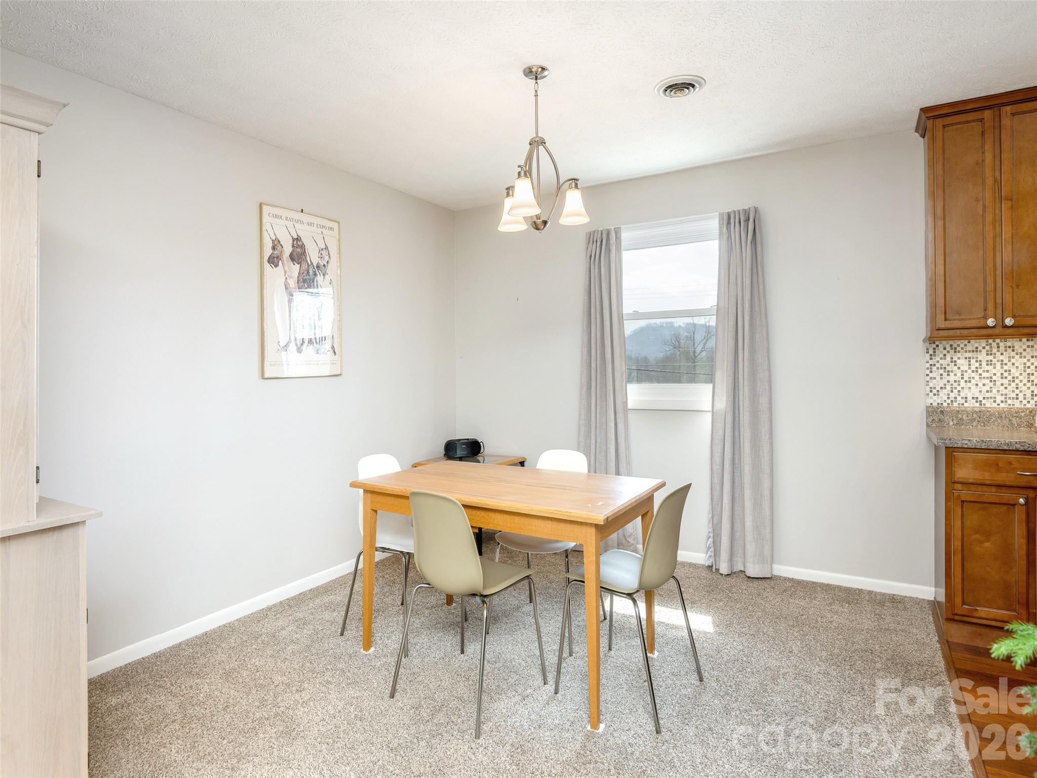Dining - 103 Oakwood Place, Hendersonville