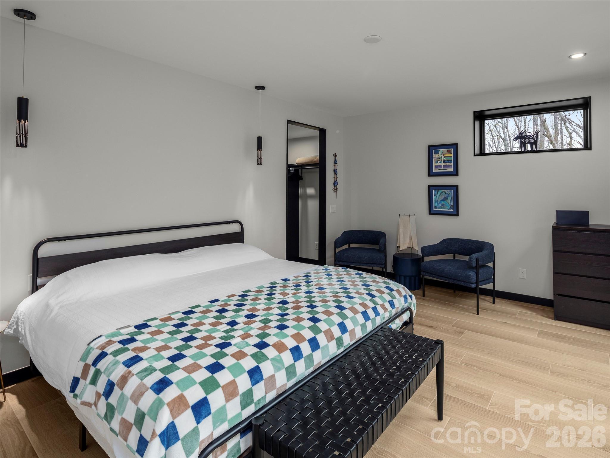 Secondary Suite - 80 Hemlock Circle, Black Mountain