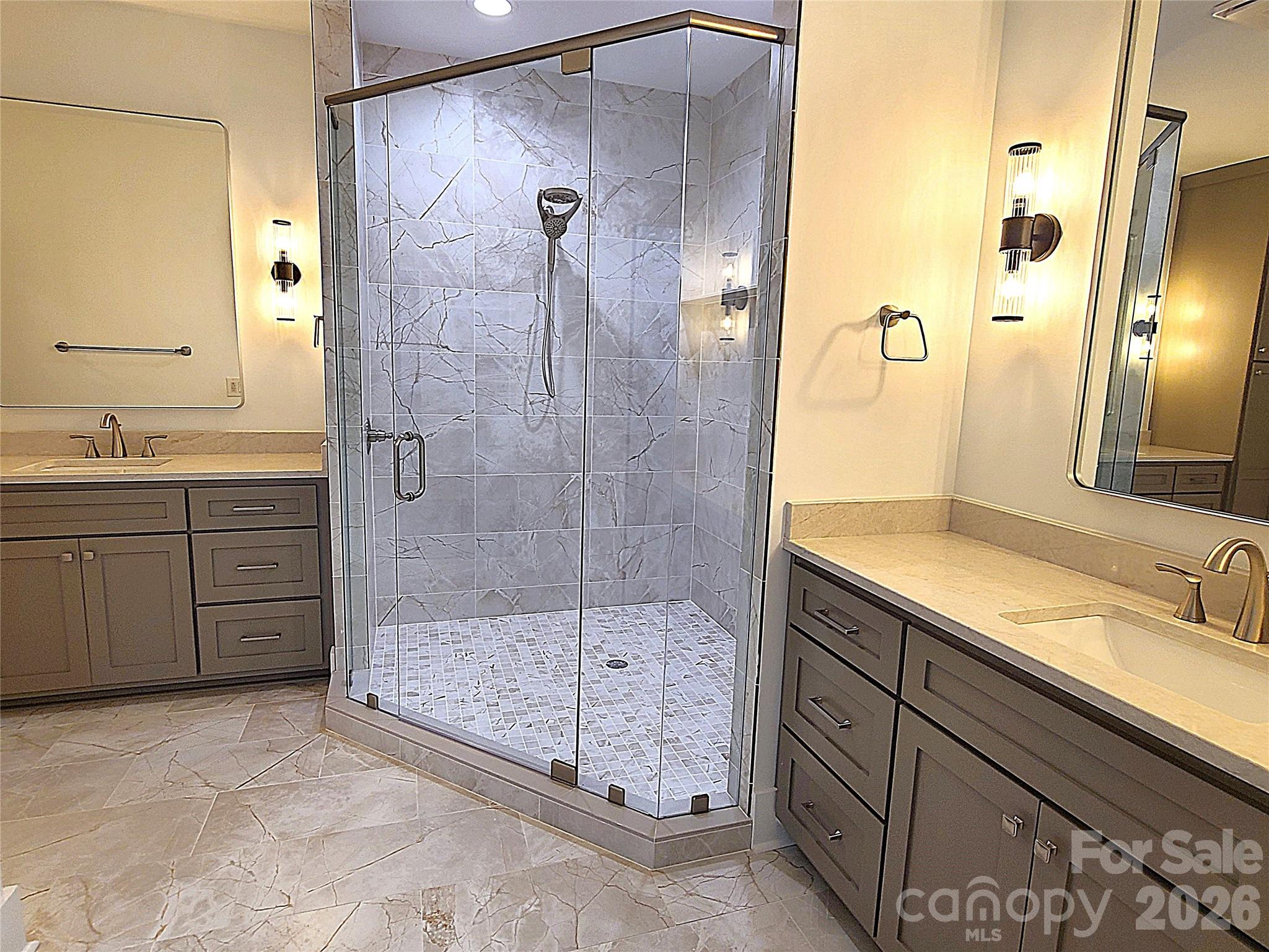 Primary bath - 444 19th Avenue Circle NW, Hickory