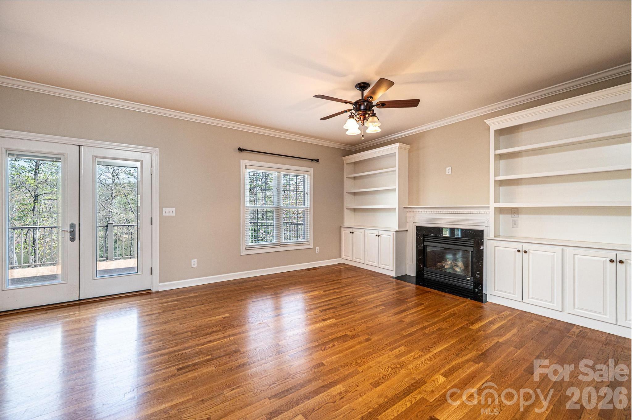 Single Family Residence at 4726 Crystal Falls Avenue, Hickory, photo 12 of 45