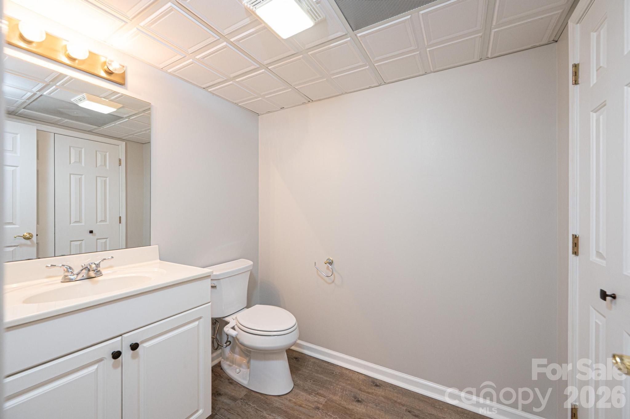 Single Family Residence at 4726 Crystal Falls Avenue, Hickory, photo 35 of 45