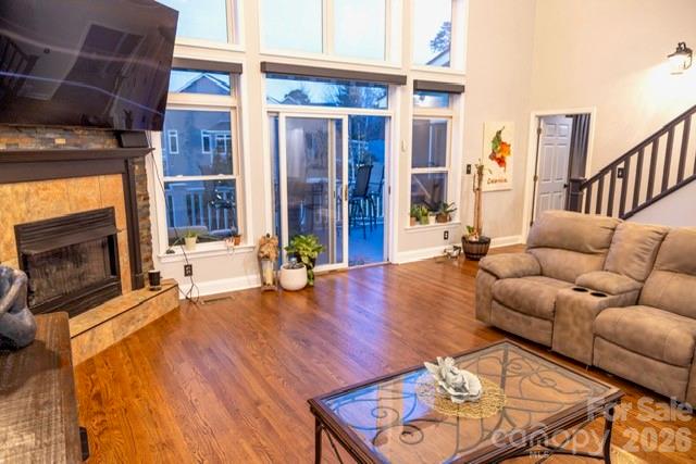 livingroom toward main porch/expansive dupper deck - 5 Gemini Heights, Weaverville