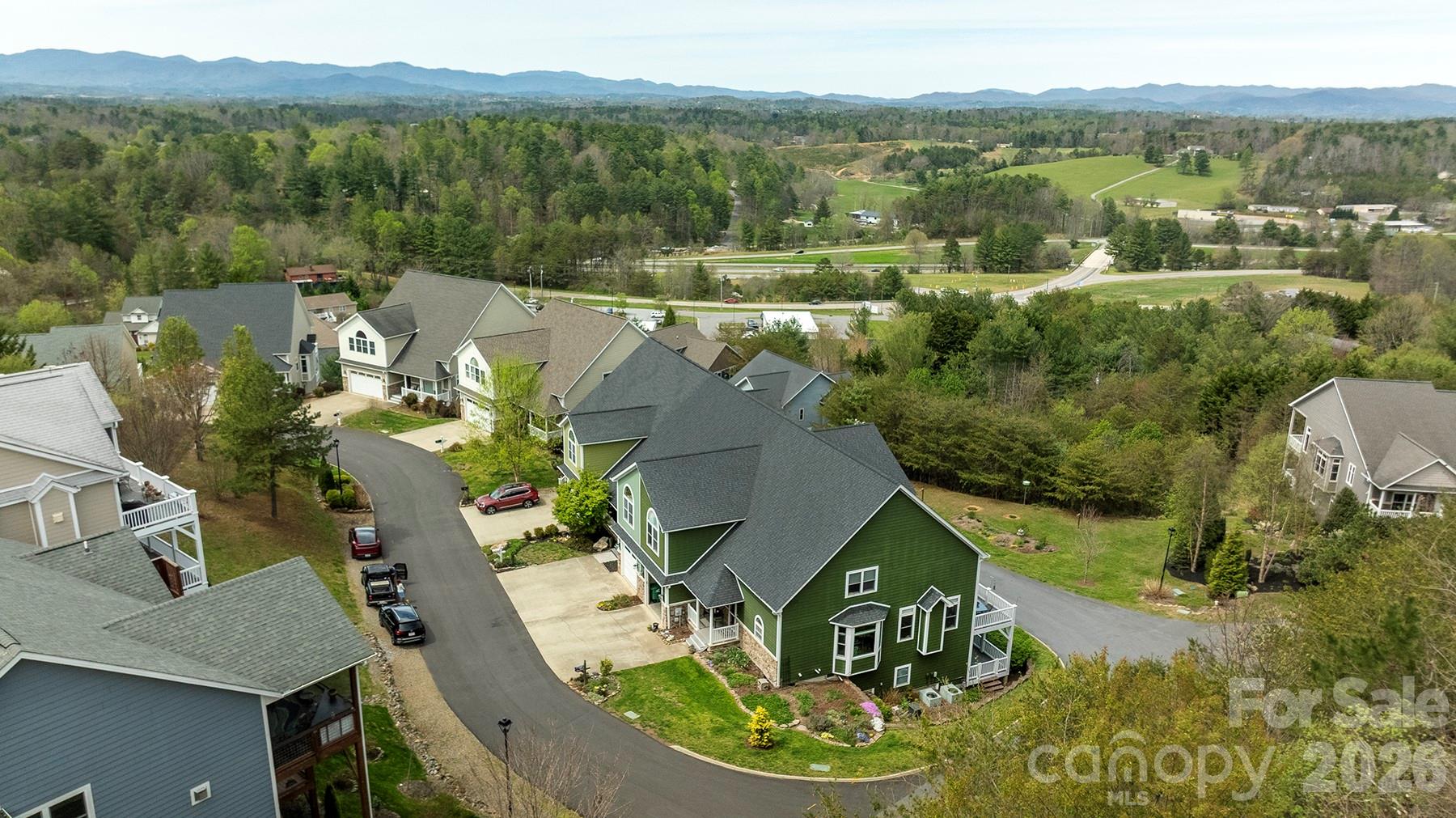 Townhouse at 5 Gemini Heights, Weaverville, photo 46 of 47