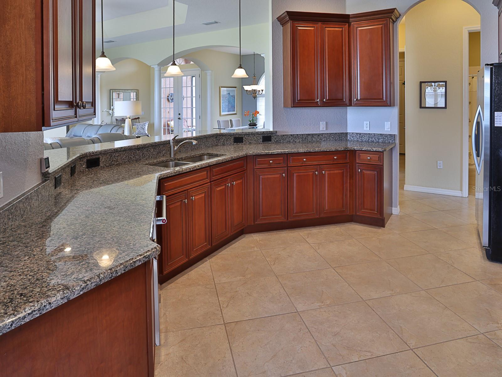 Single Family Residence at 5268 PEBBLE BEACH BLVD, WINTER HAVEN, photo 18 of 75