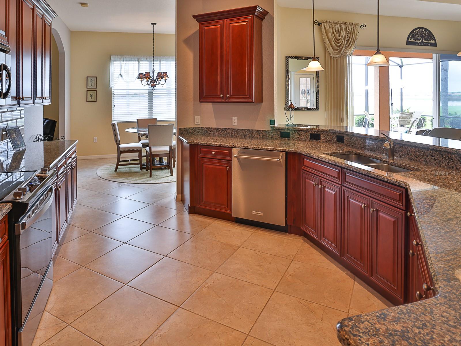 Single Family Residence at 5268 PEBBLE BEACH BLVD, WINTER HAVEN, photo 21 of 75
