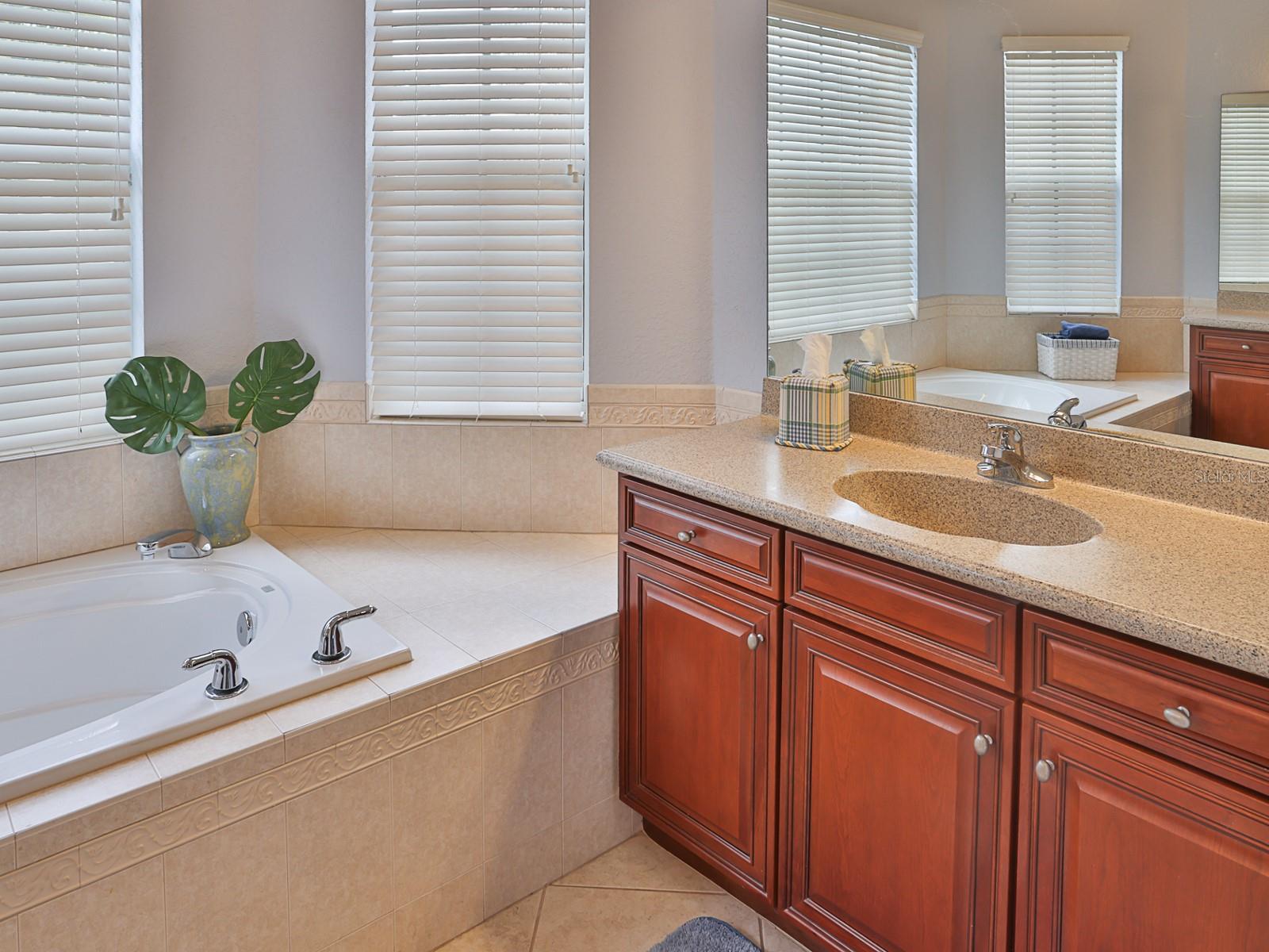 Single Family Residence at 5268 PEBBLE BEACH BLVD, WINTER HAVEN, photo 28 of 75