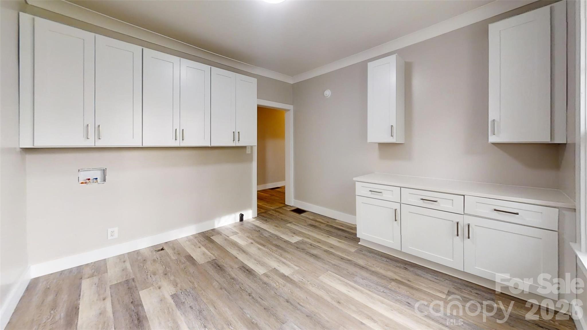 Kitchen - 307 W Washington Avenue, Bessemer City