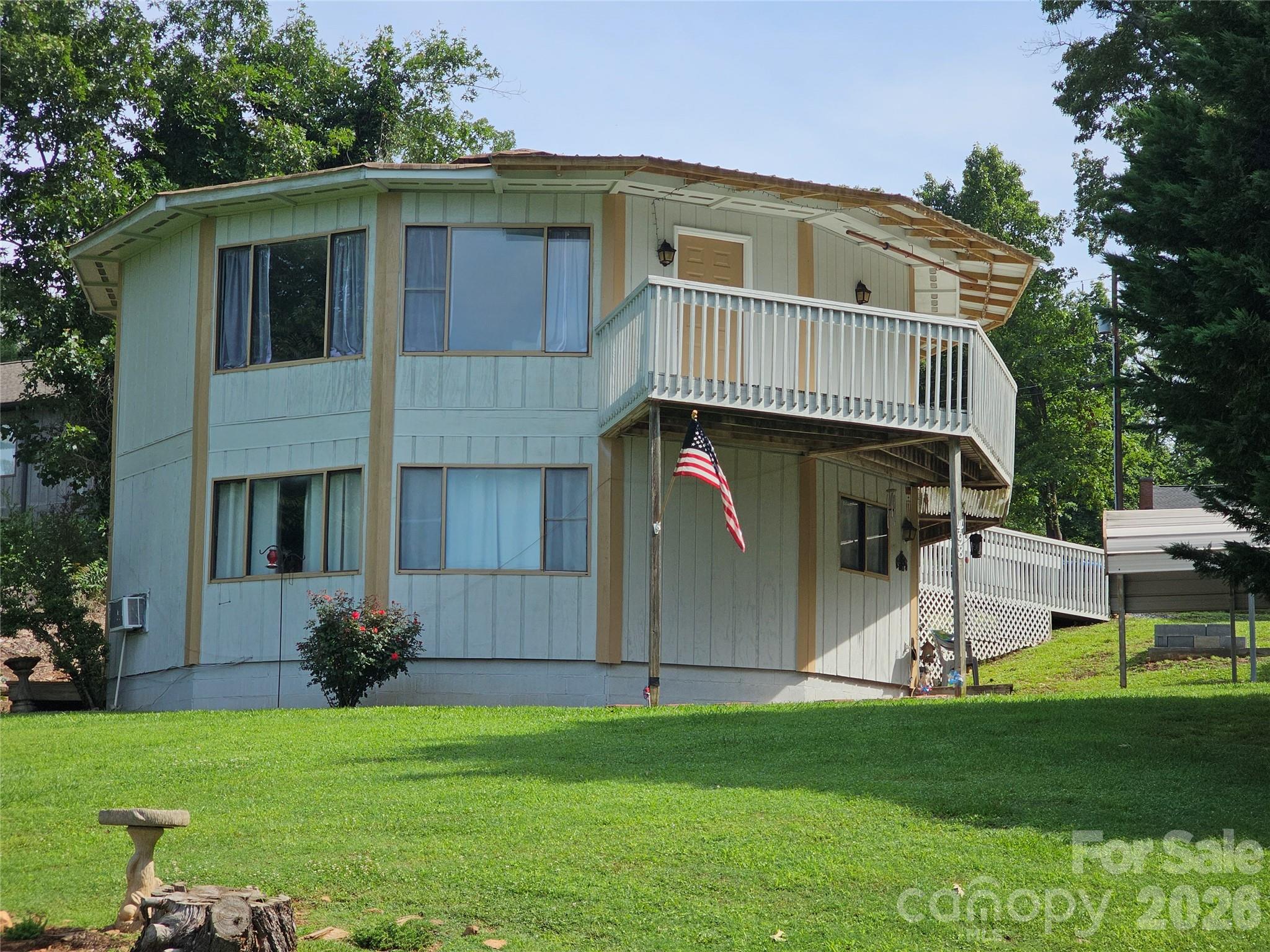 Duplex at 500 Steel Bridge Loop, Hickory, photo 3 of 24