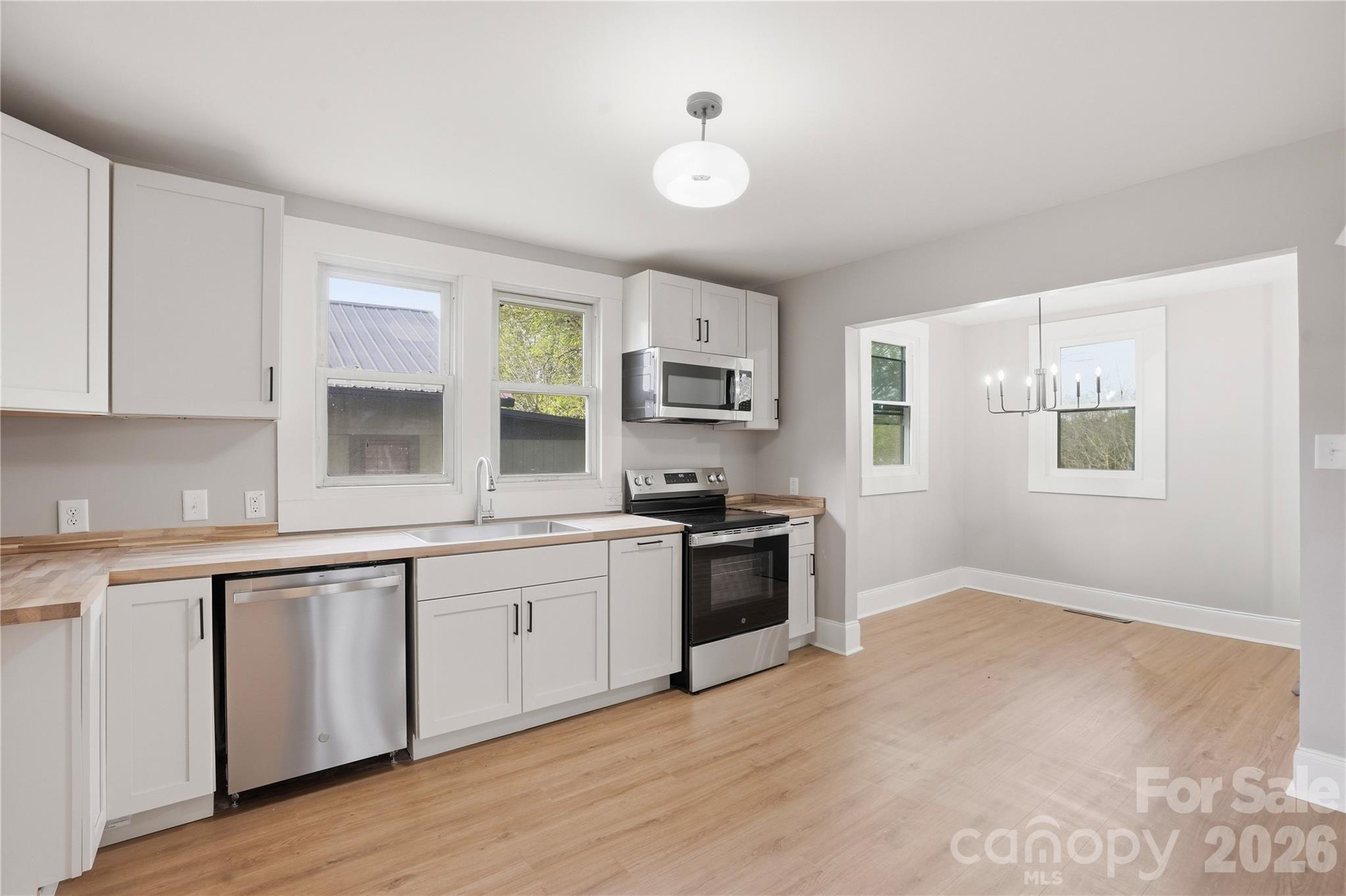 New kitchen, stainless appliances, all in within the last 12 months - 234 S Ervin Avenue, Newton