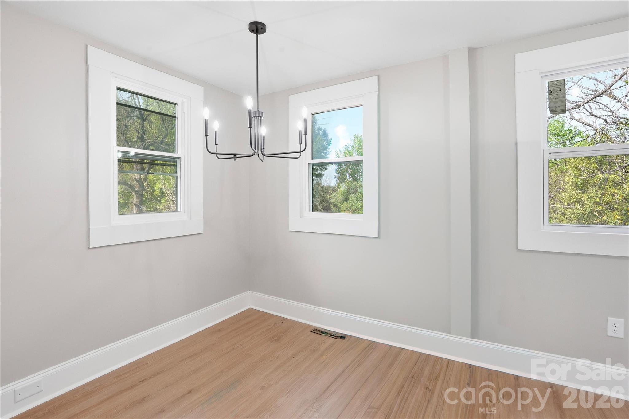 Dedicated dining room ideal for everyday meals and entertaining - 234 S Ervin Avenue, Newton
