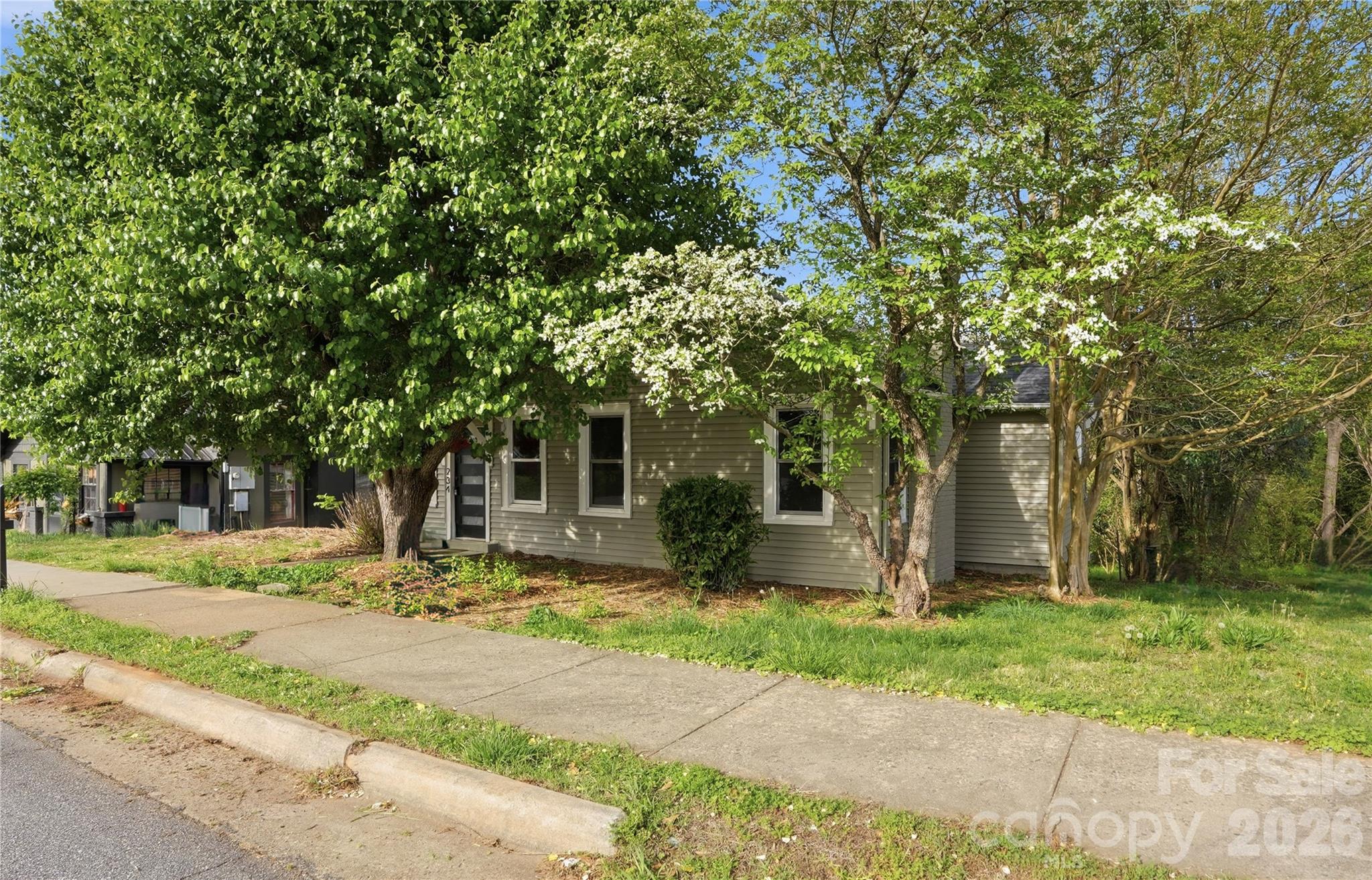 Single Family Residence at 234 S Ervin Avenue, Newton, photo 15 of 24