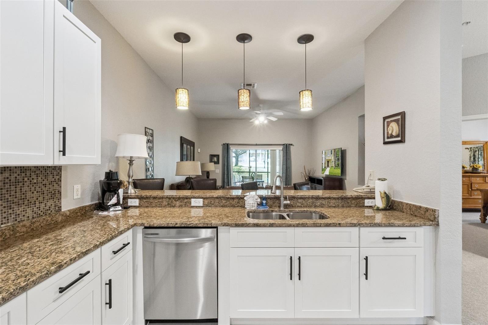 Condominium at 106 LUCAYA LOOP, DAVENPORT, photo 9 of 50