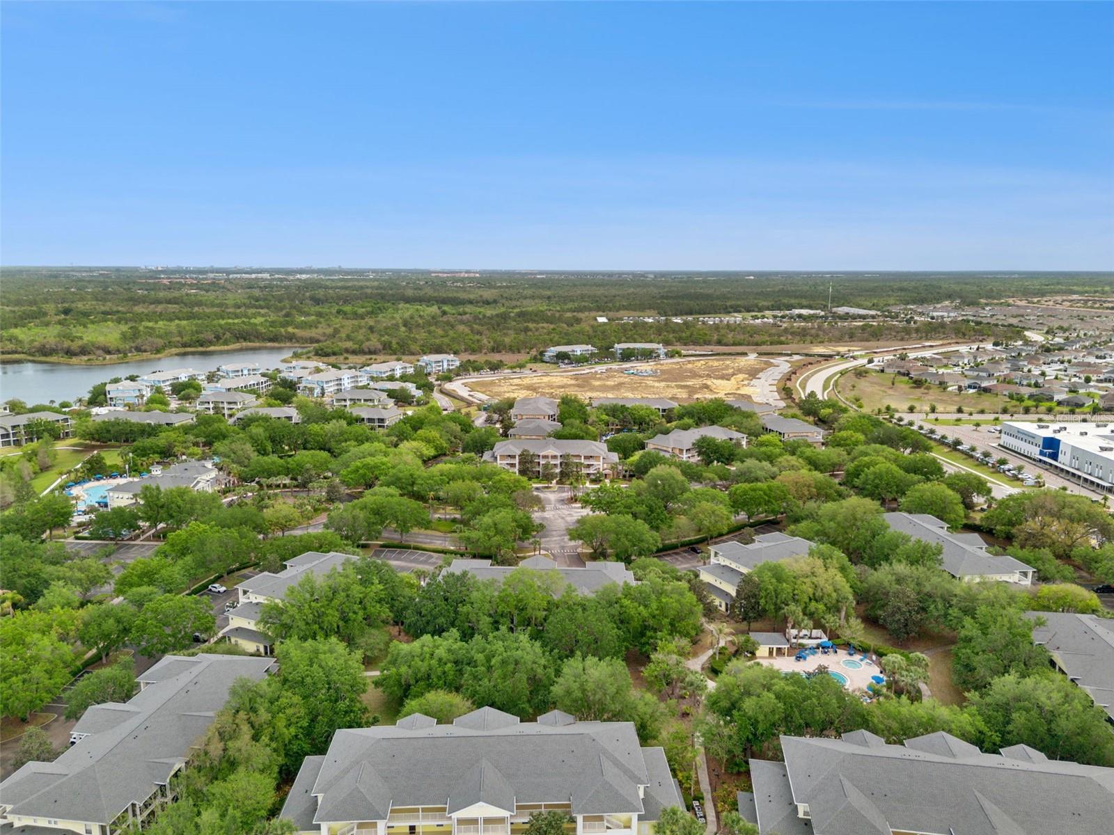 Condominium at 106 LUCAYA LOOP, DAVENPORT, photo 35 of 50