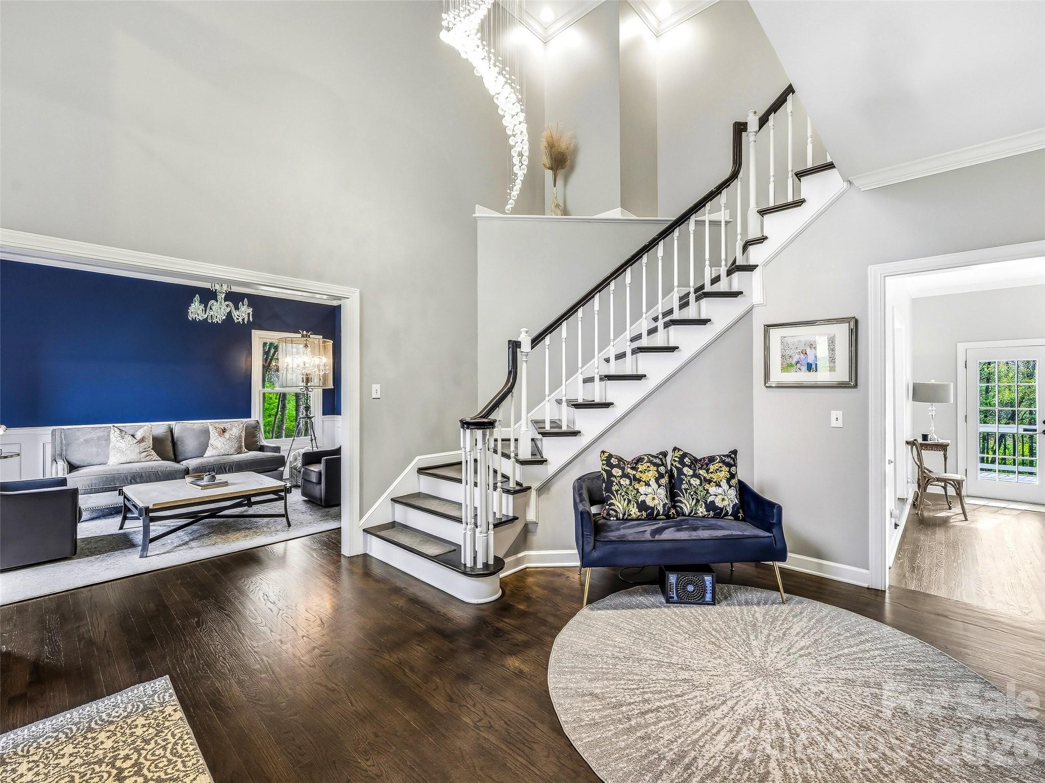 The foyer looking towards the formal dining room and the family room. - 32 Franklin Farm Road, Fletcher