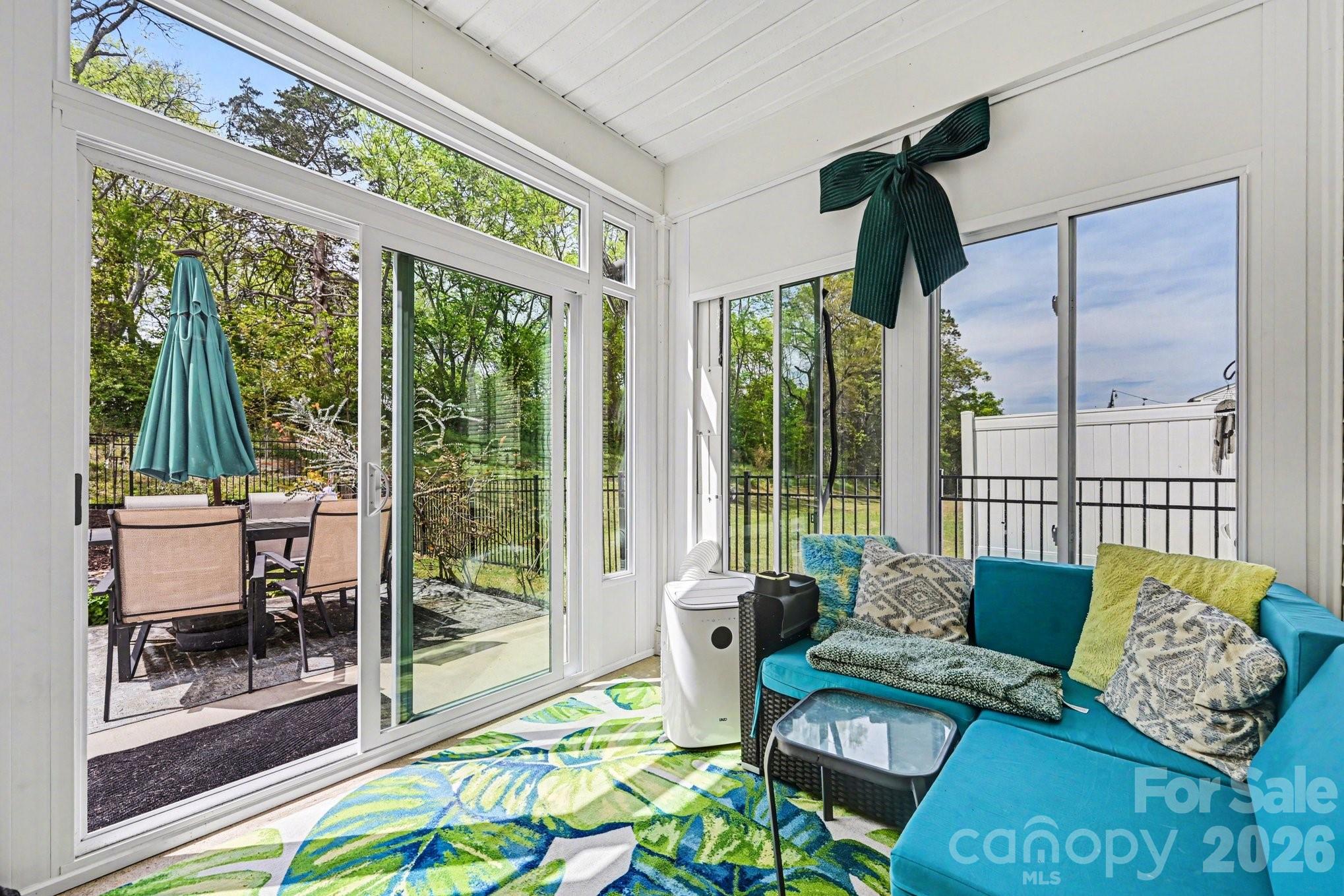 Sunroom! - 1235 Nesters Store Place, Concord