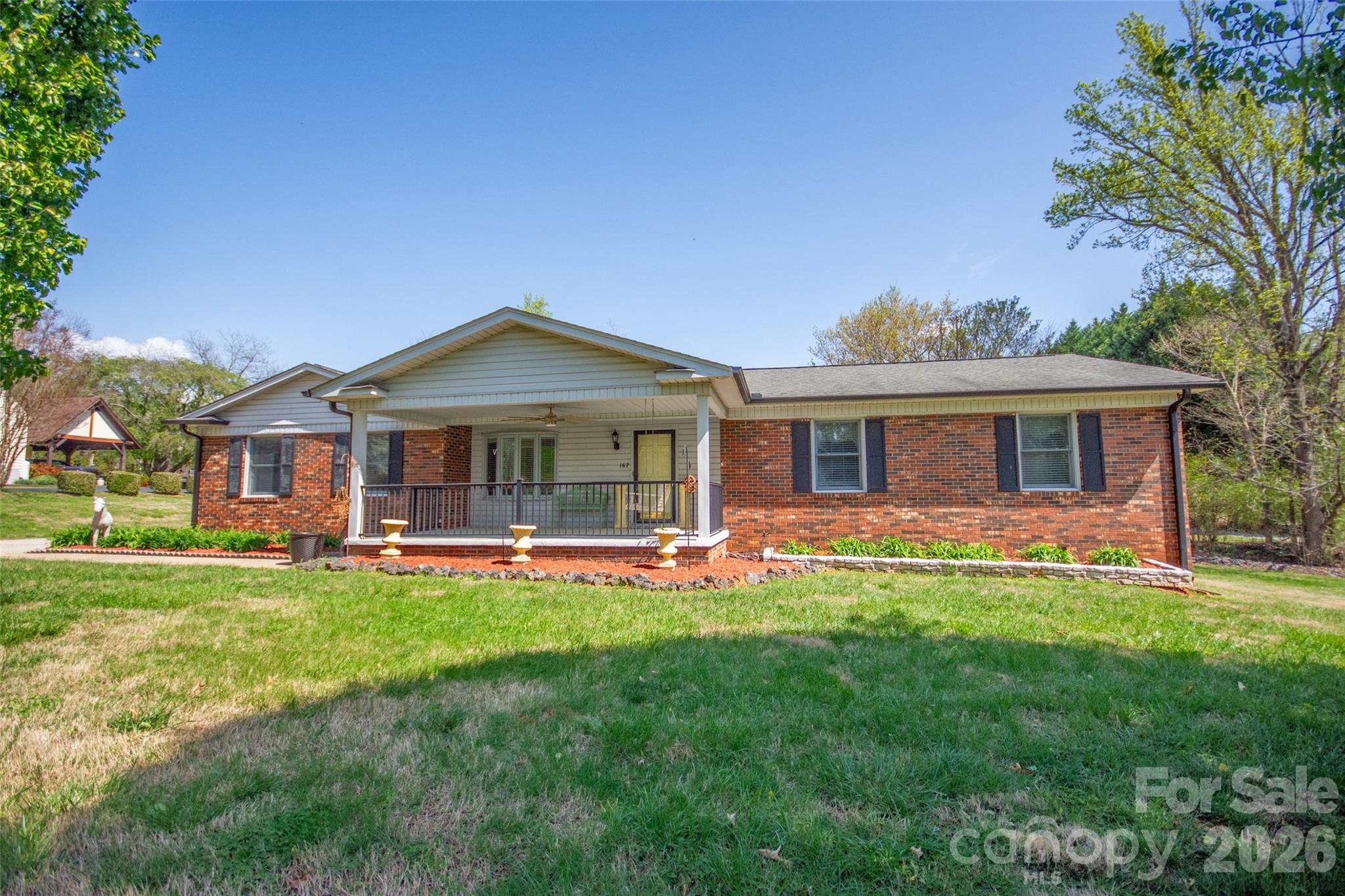 Single Family Residence at 167 Southwood Drive, Statesville, photo 2 of 40