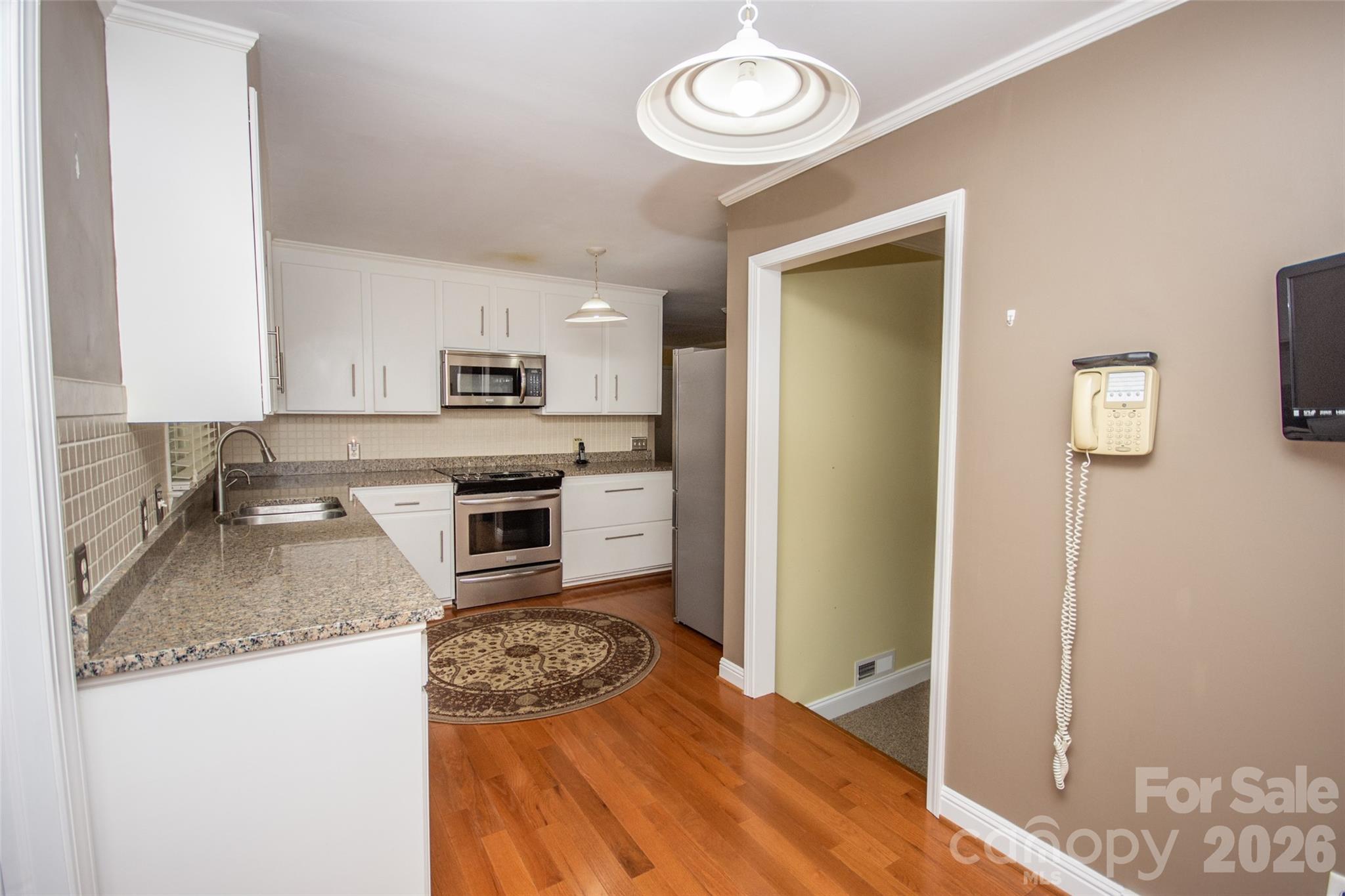 Single Family Residence at 167 Southwood Drive, Statesville, photo 10 of 40