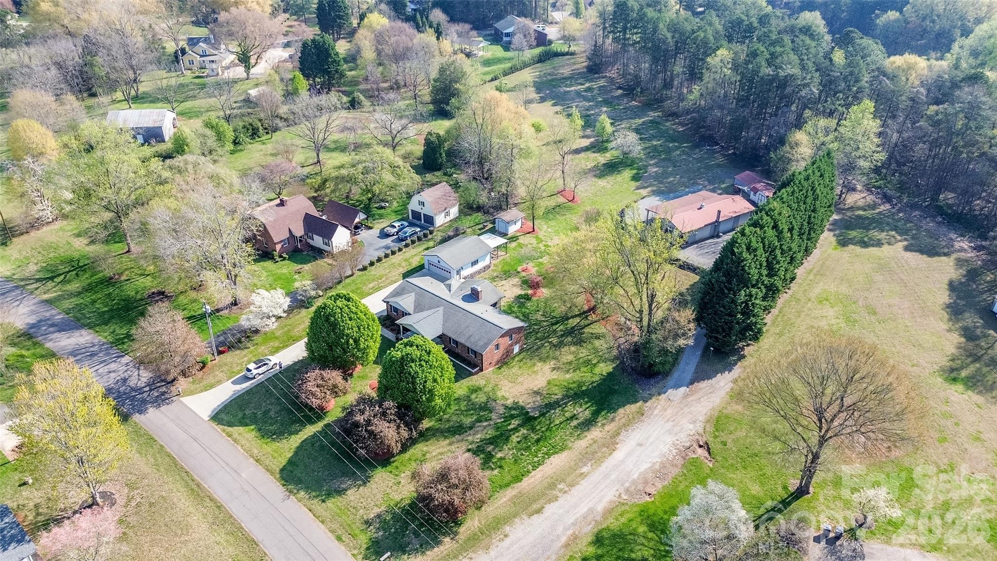 Single Family Residence at 167 Southwood Drive, Statesville, photo 37 of 40