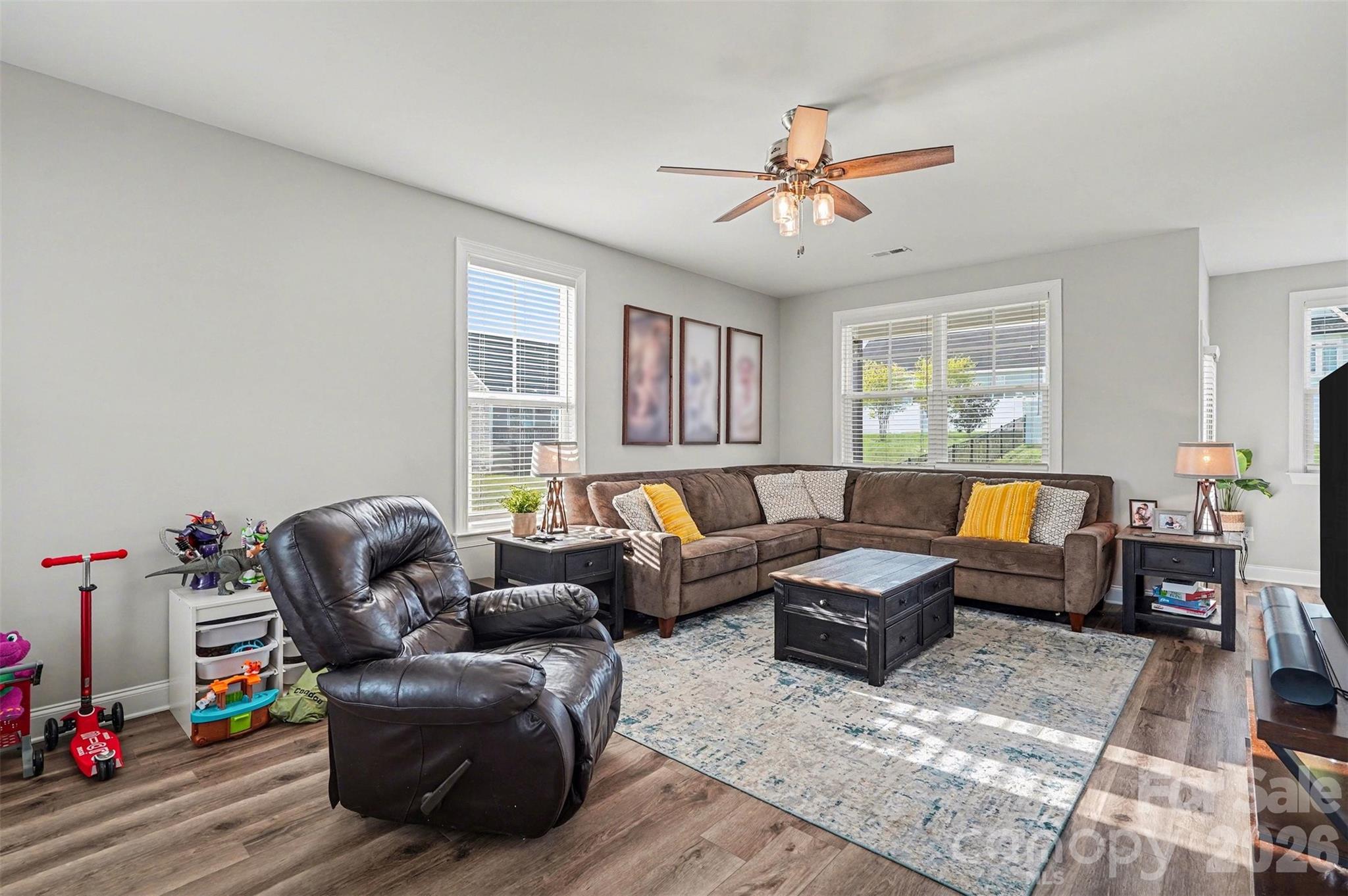 Spacious family room - 201 Garden View Lane, Shelby