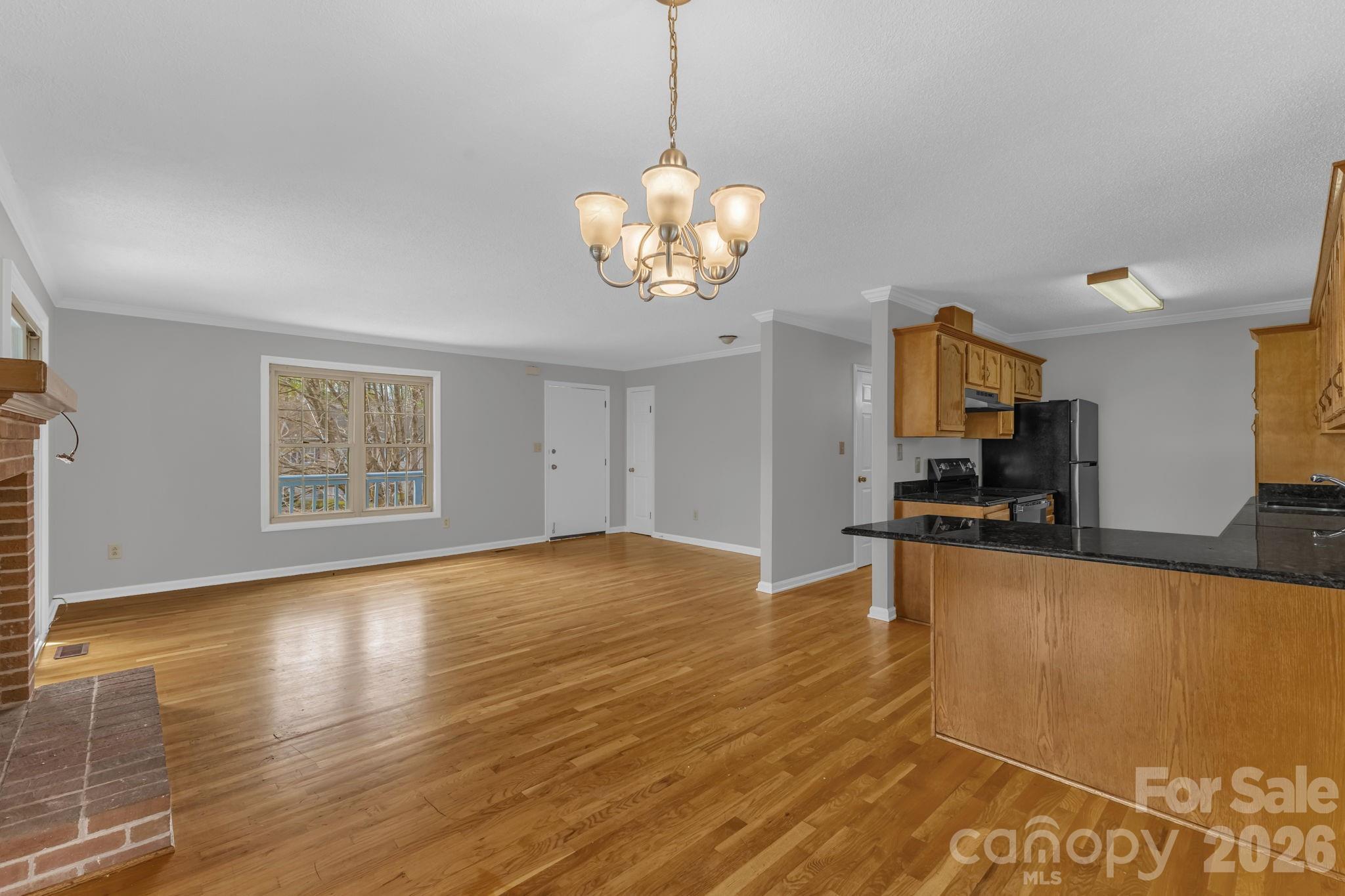 Single Family Residence at 147 Elkwood Road, Asheville, photo 4 of 37