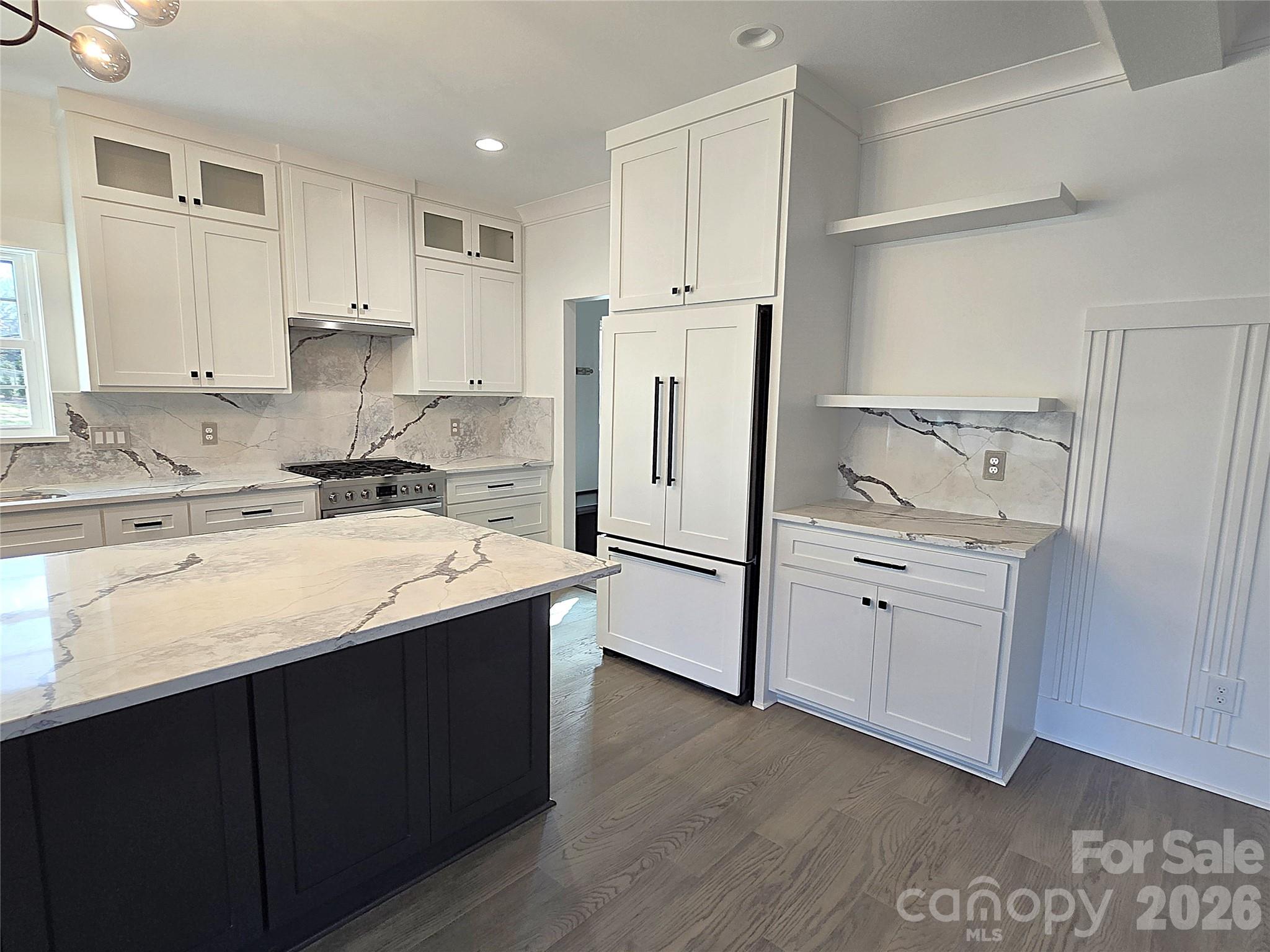 Single Family Residence at 496 19th Avenue Circle NW, Hickory, photo 5 of 41