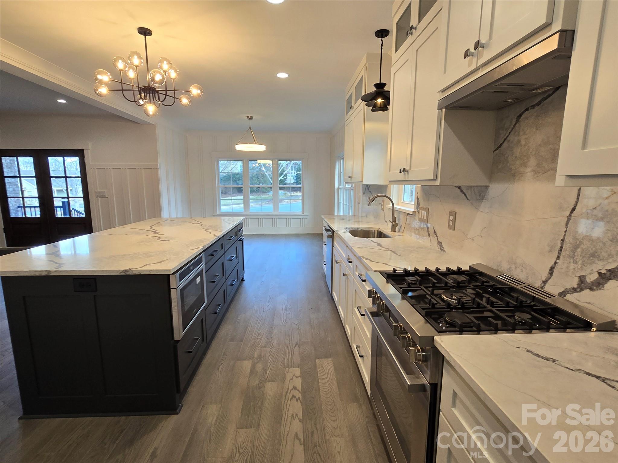 Single Family Residence at 496 19th Avenue Circle NW, Hickory, photo 7 of 41