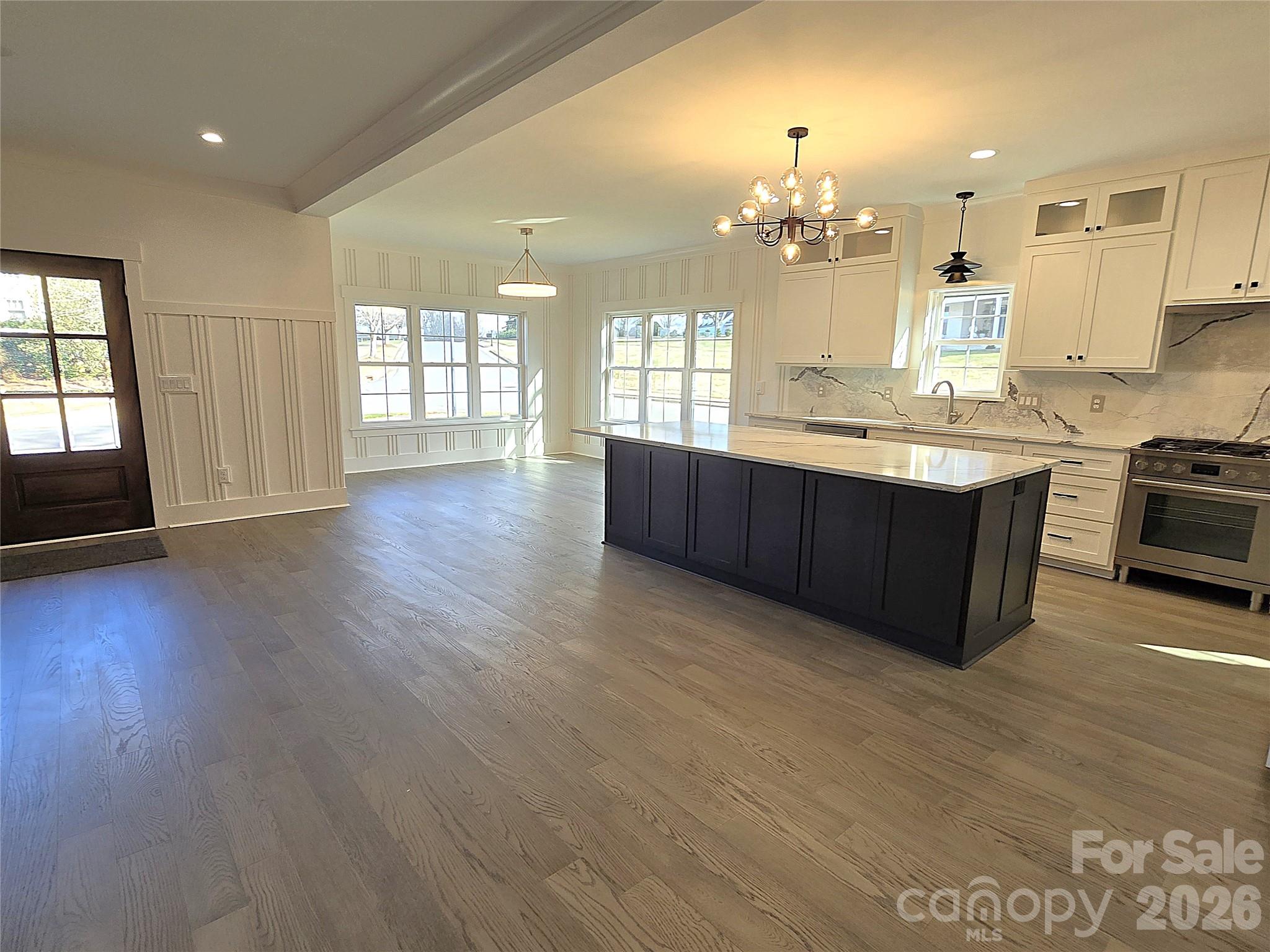 Single Family Residence at 496 19th Avenue Circle NW, Hickory, photo 9 of 41