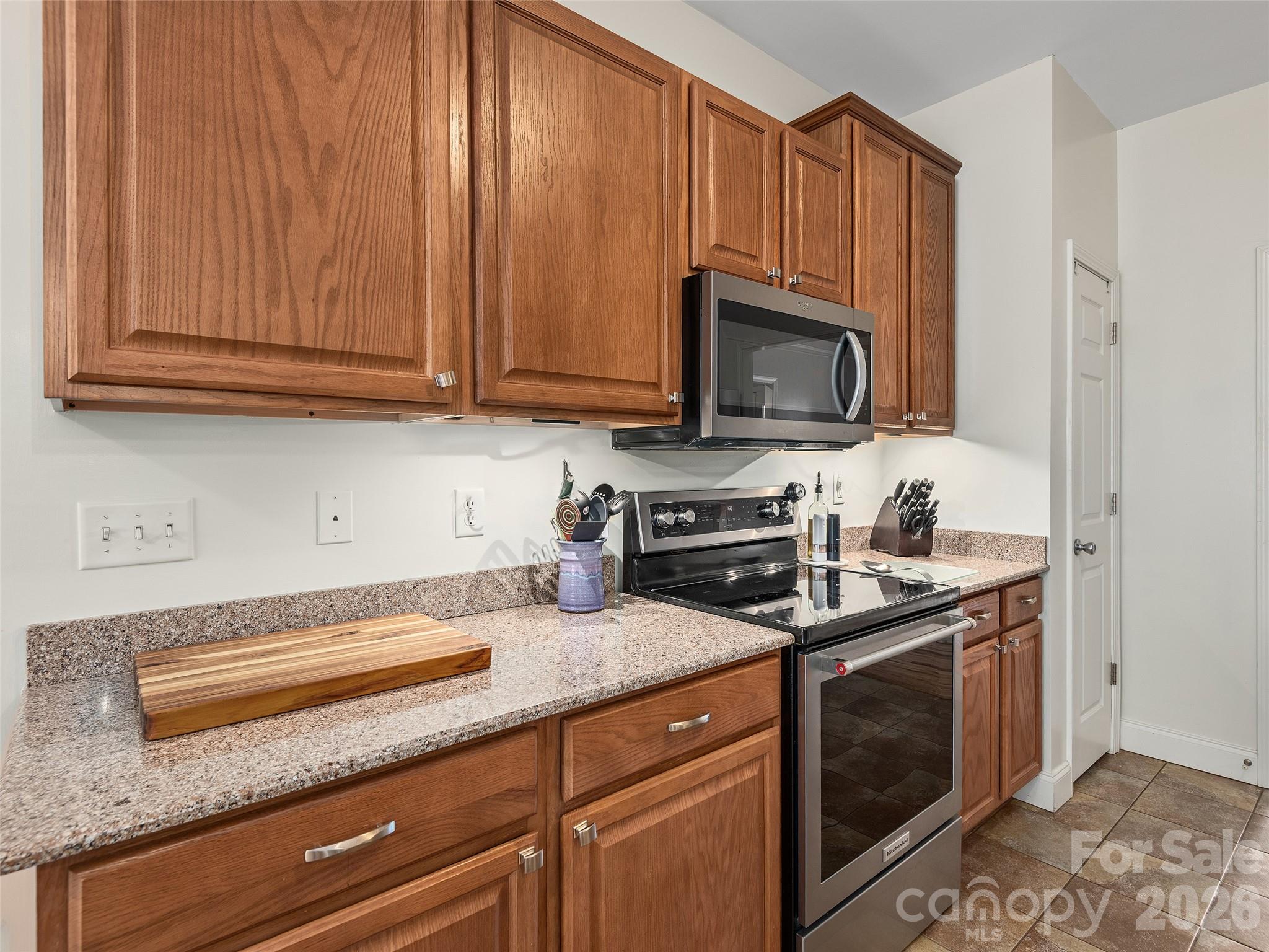 Single Family Residence at 26 Lancaster Lane, Weaverville, photo 13 of 30