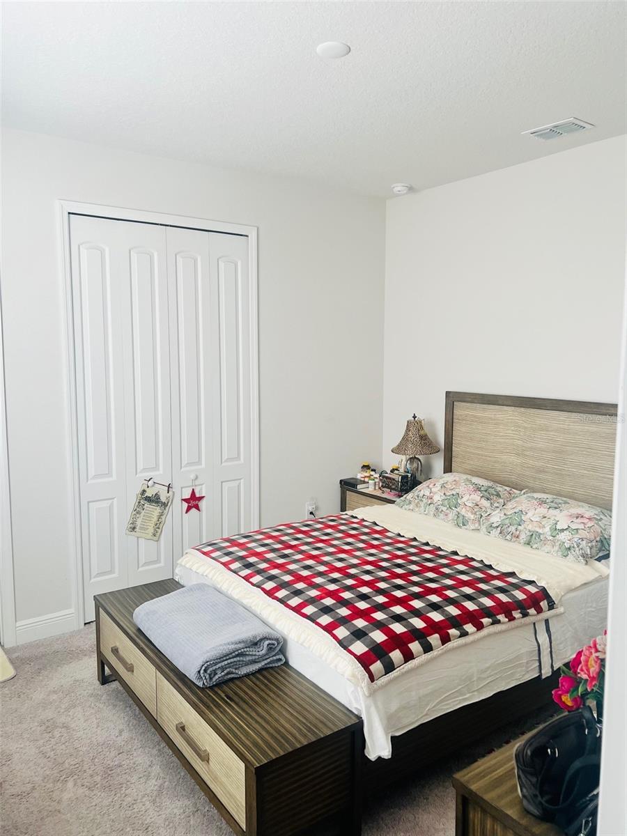 FLEX SPACE BEDROOM 1ST FLOOR - 1120 SUGARWOOD ST, DAVENPORT