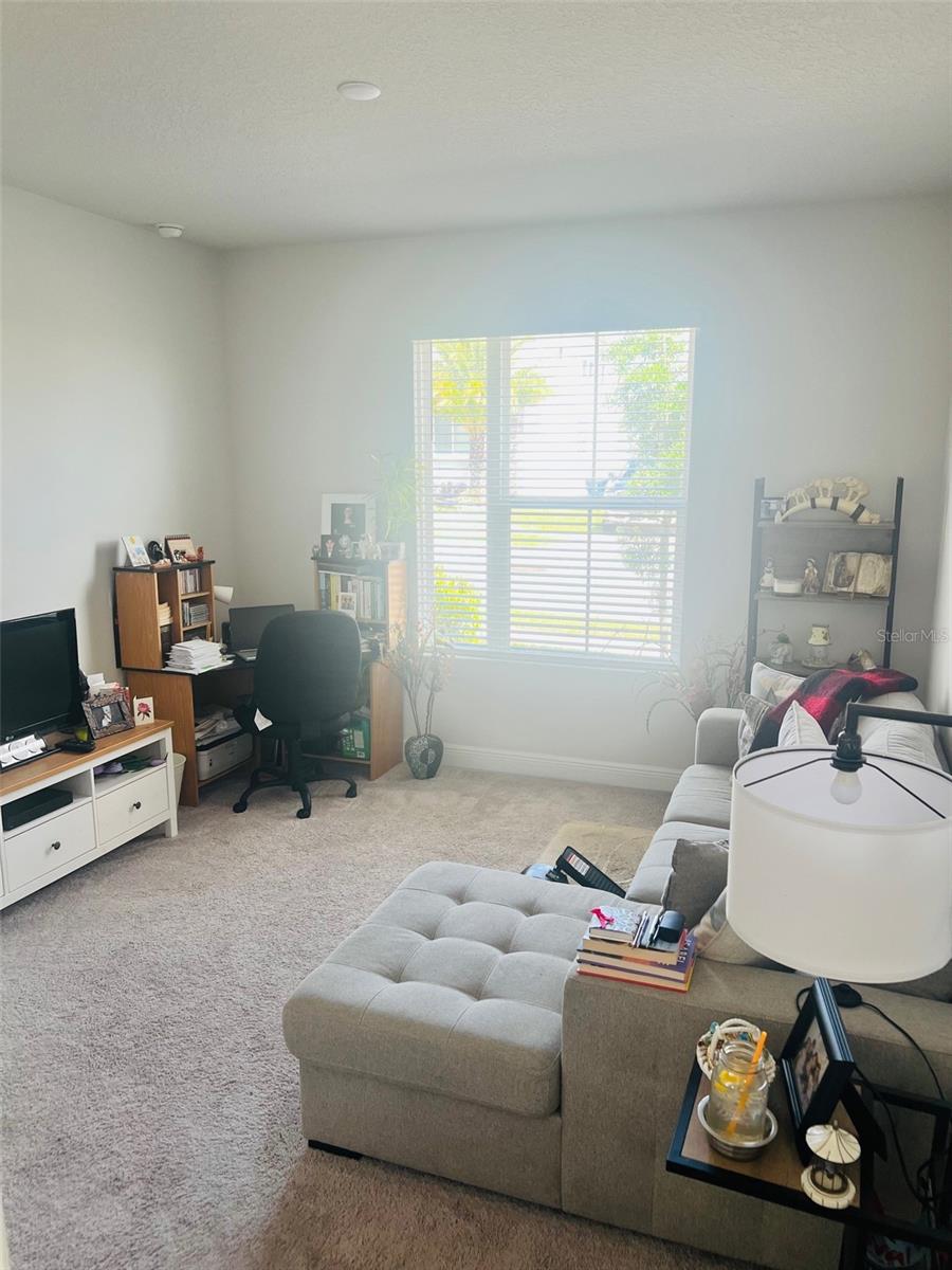 FLEX SPACE FAMILY ROOM - 1120 SUGARWOOD ST, DAVENPORT