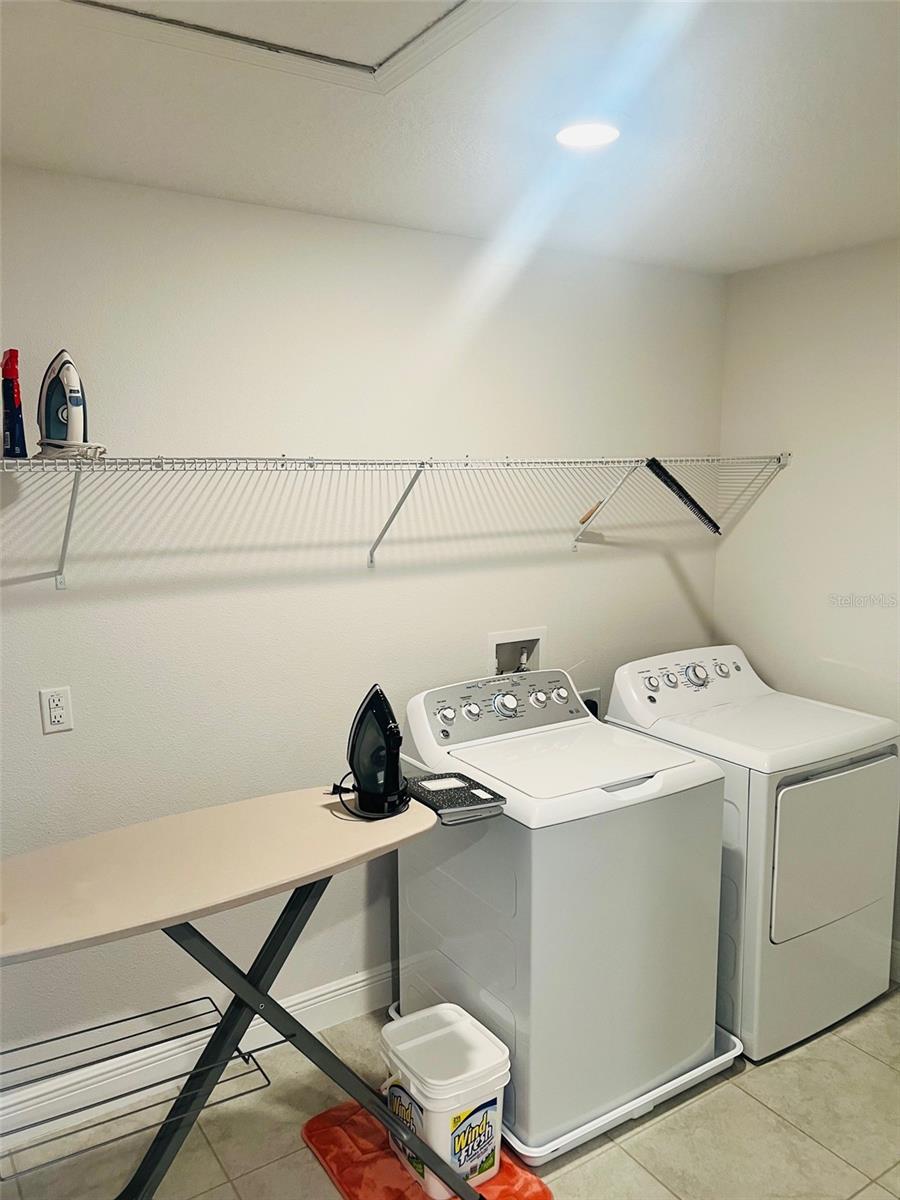 LAUNDRY ROOM - 1120 SUGARWOOD ST, DAVENPORT